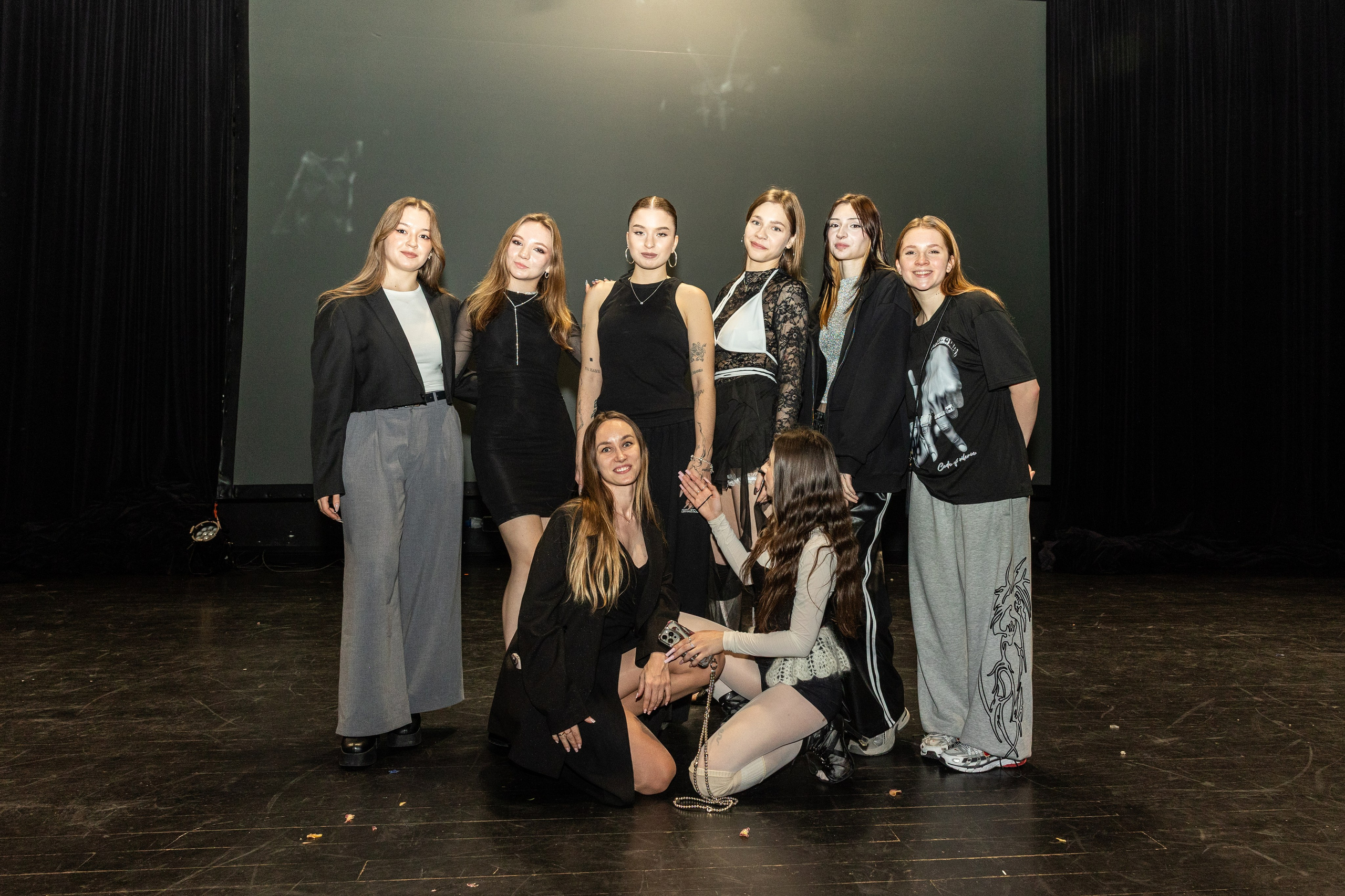 LEO DANCE SHOW WINTER 2025. Семейный и детский фотограф в Варшаве Мила Бобровская