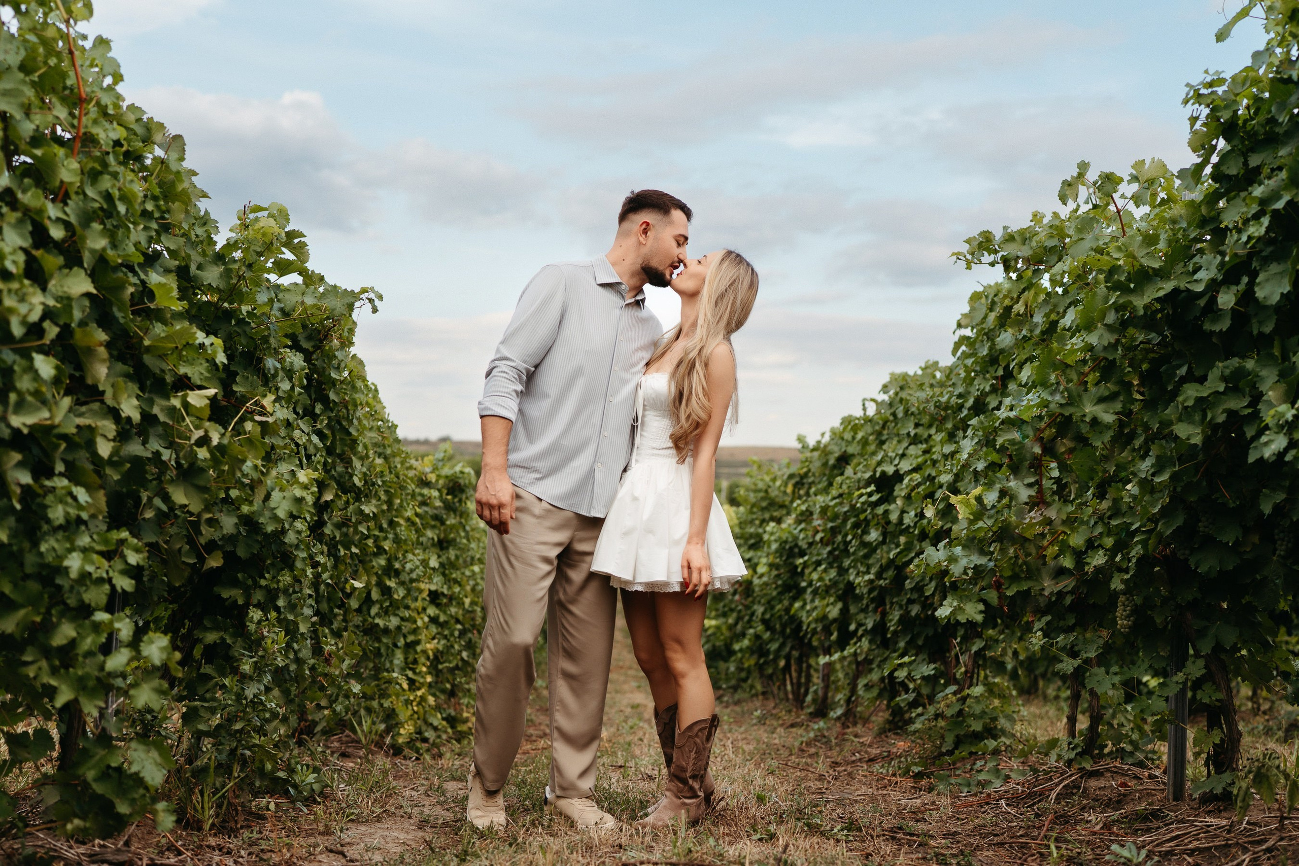 SaveTheDate - Maya&Leo. Fotograf profesionist in Iasi | Marian Matalica