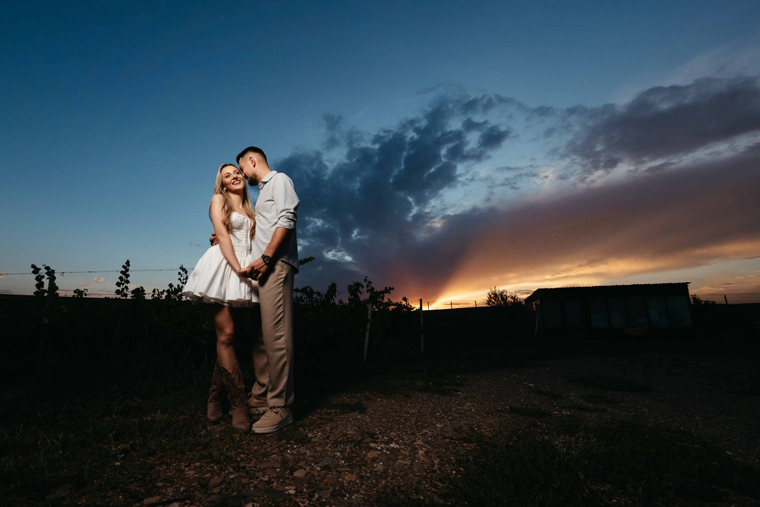SaveTheDate - Maya&Leo. Fotograf profesionist in Iasi | Marian Matalica