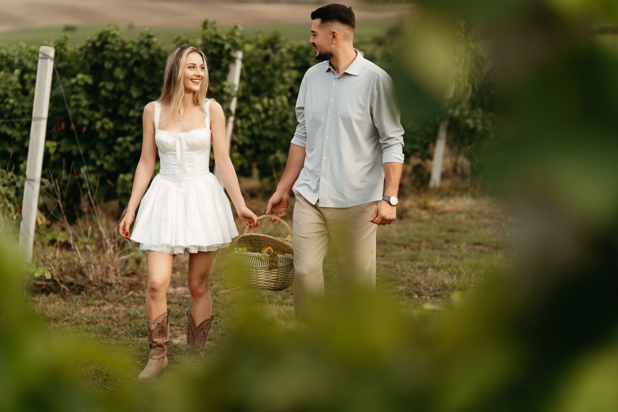 SaveTheDate - Maya&Leo. Fotograf profesionist in Iasi | Marian Matalica