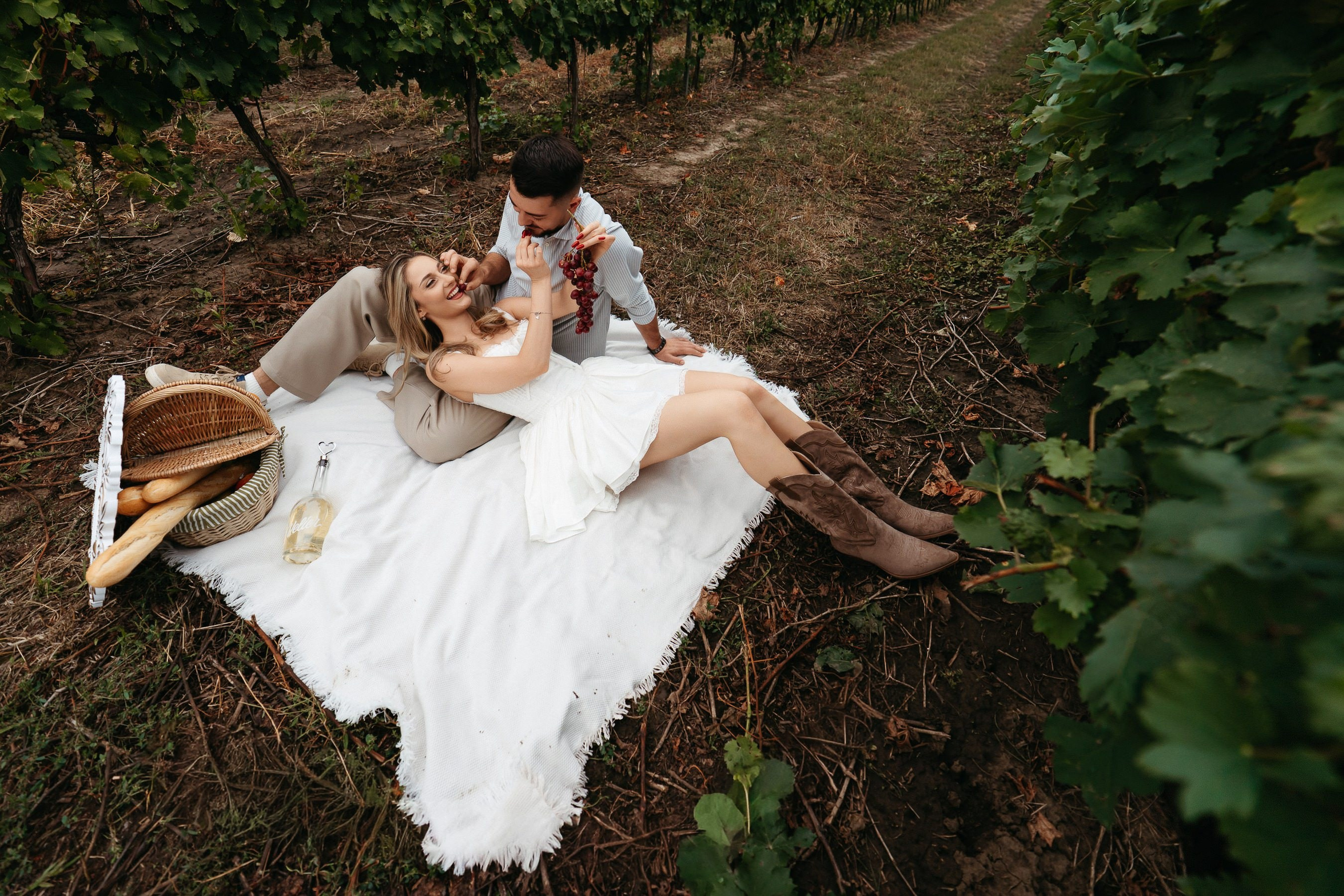 SaveTheDate - Maya&Leo. Fotograf profesionist in Iasi | Marian Matalica