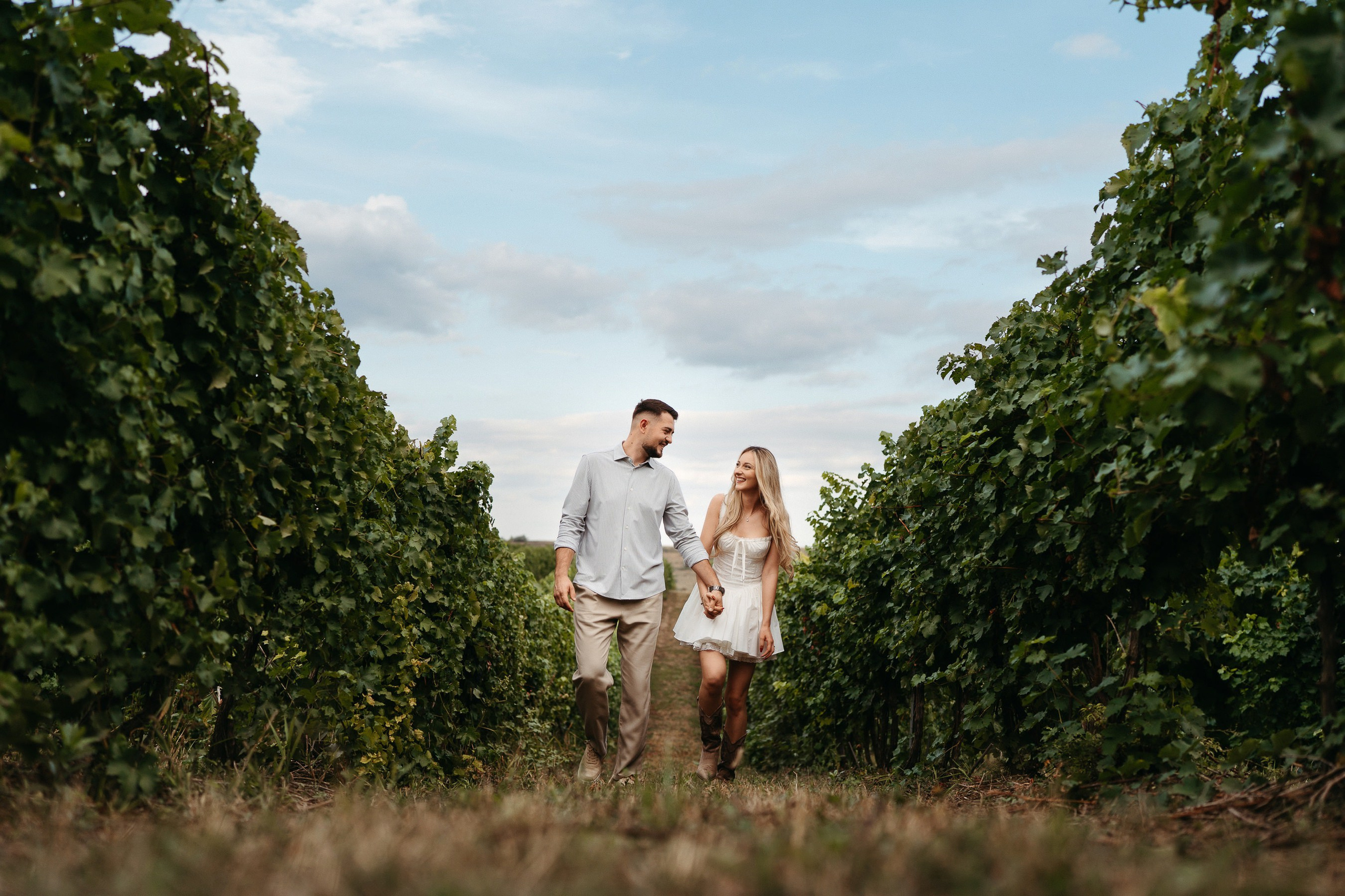 SaveTheDate - Maya&Leo. Fotograf profesionist in Iasi | Marian Matalica
