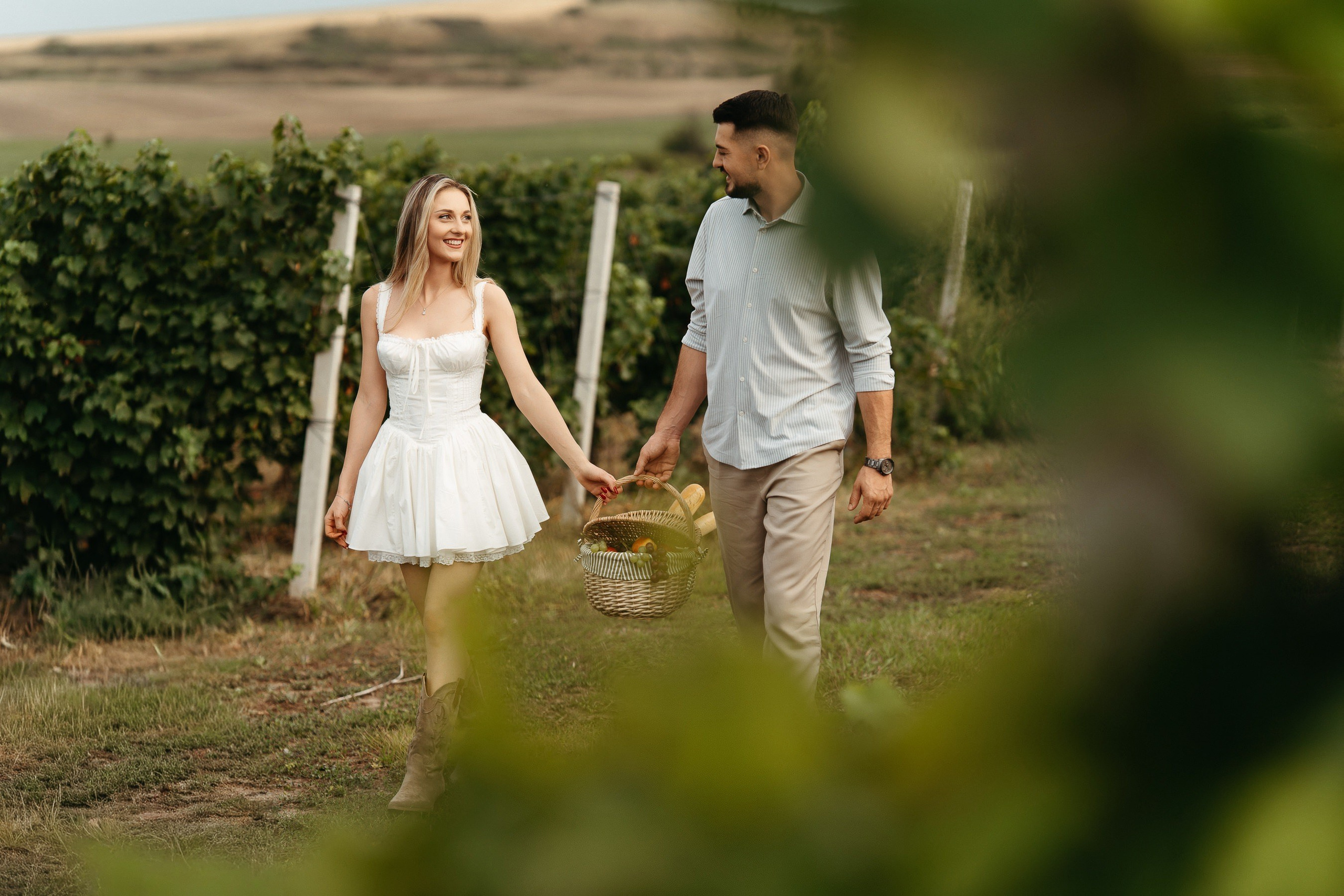 SaveTheDate - Maya&Leo. Fotograf profesionist in Iasi | Marian Matalica