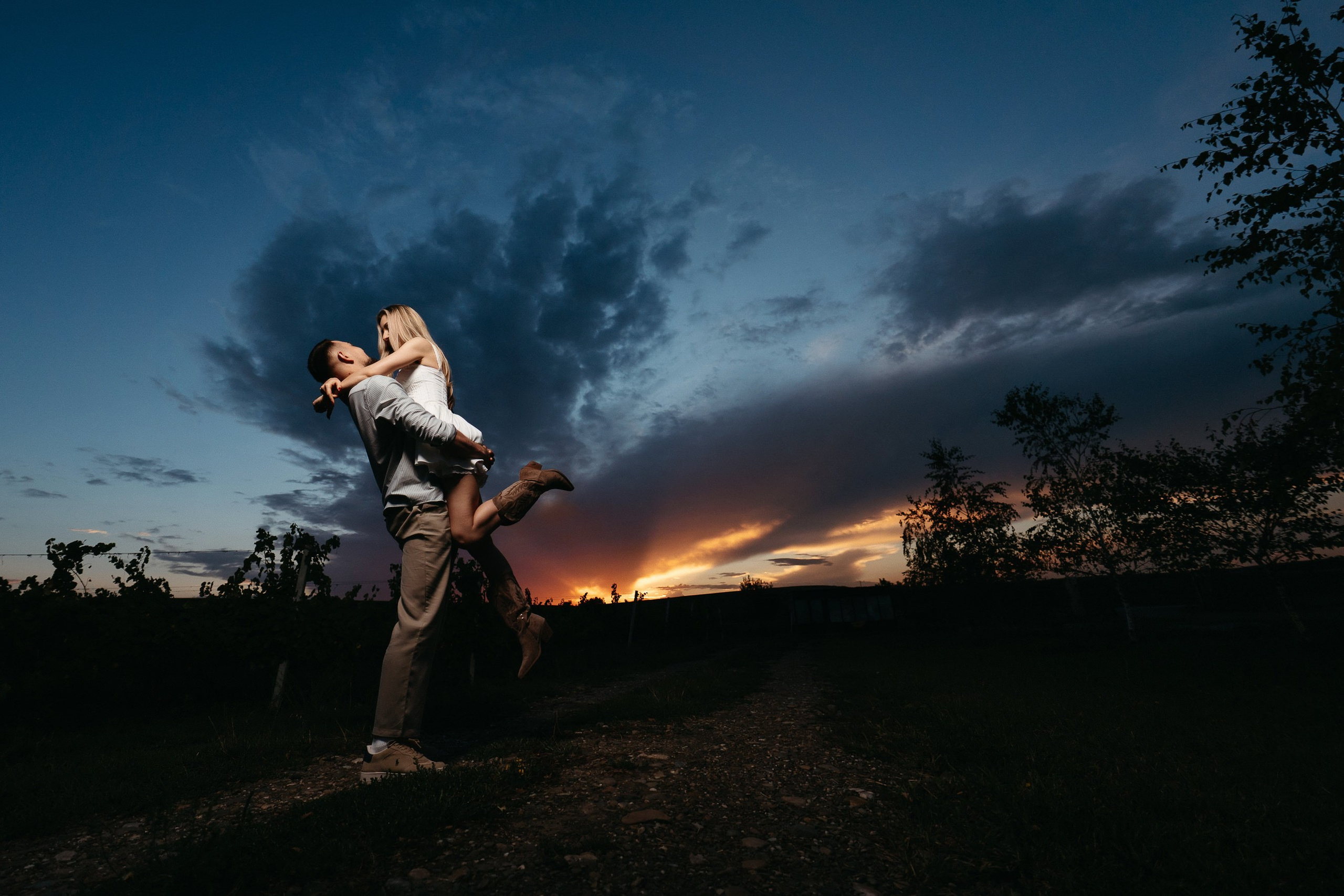 SaveTheDate - Maya&Leo. Fotograf profesionist in Iasi | Marian Matalica
