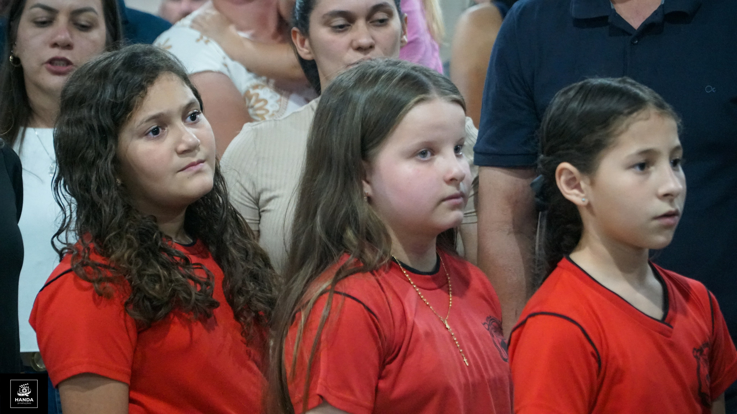 Noite autógrafos colégio Aurélio Buarque de Holanda. Handa Produções