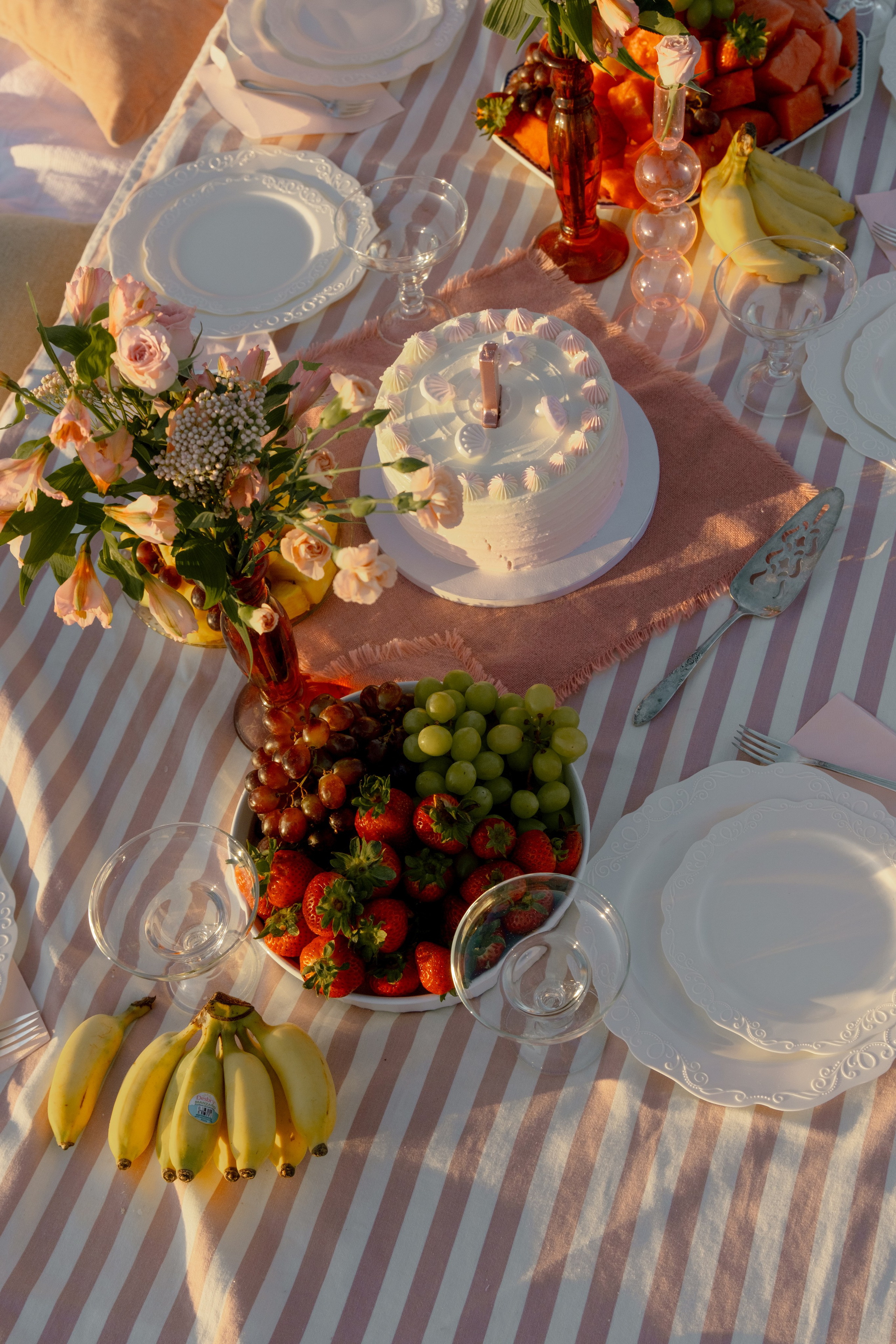 Karolina 1 year party. Photographer Vladmir Gladkov