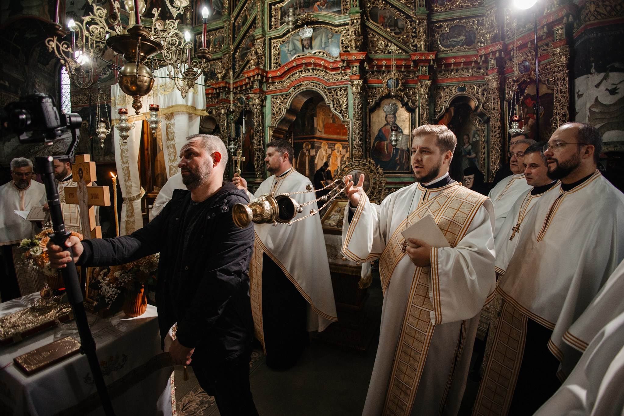 Nunta de Poveste la Sucevița: Cristi și Andreea. Servicii foto-video profesionale, pentru momente de neuitat