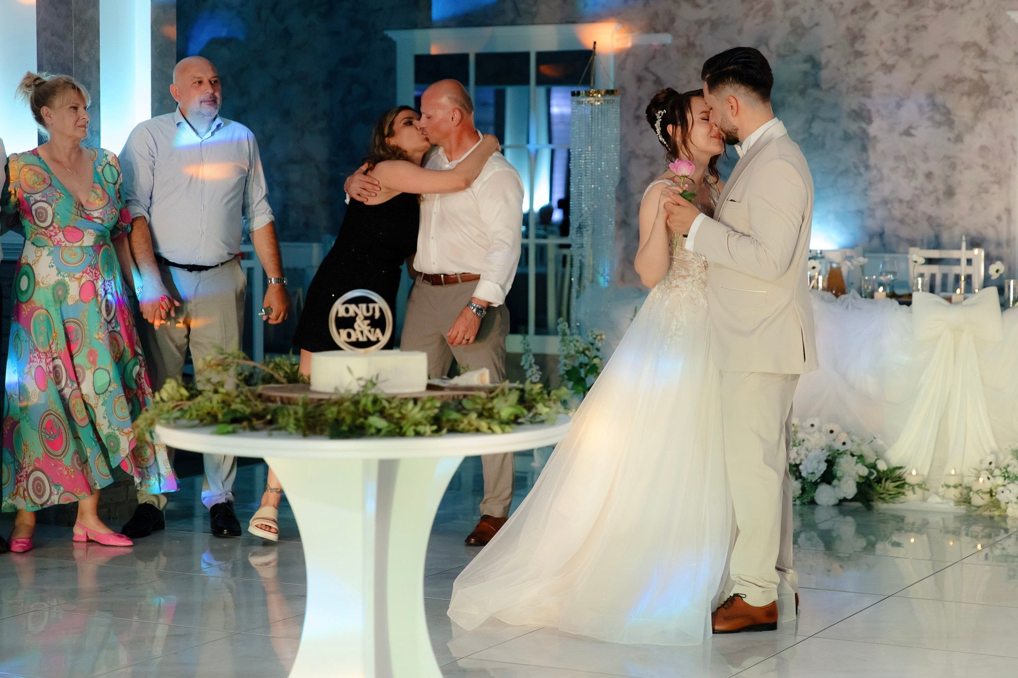 Ioana & Ionuț | Nuntă de poveste la Păstrăvăria Poiana din Mălini județul Suceava. Servicii foto-video profesionale, pentru momente de neuitat