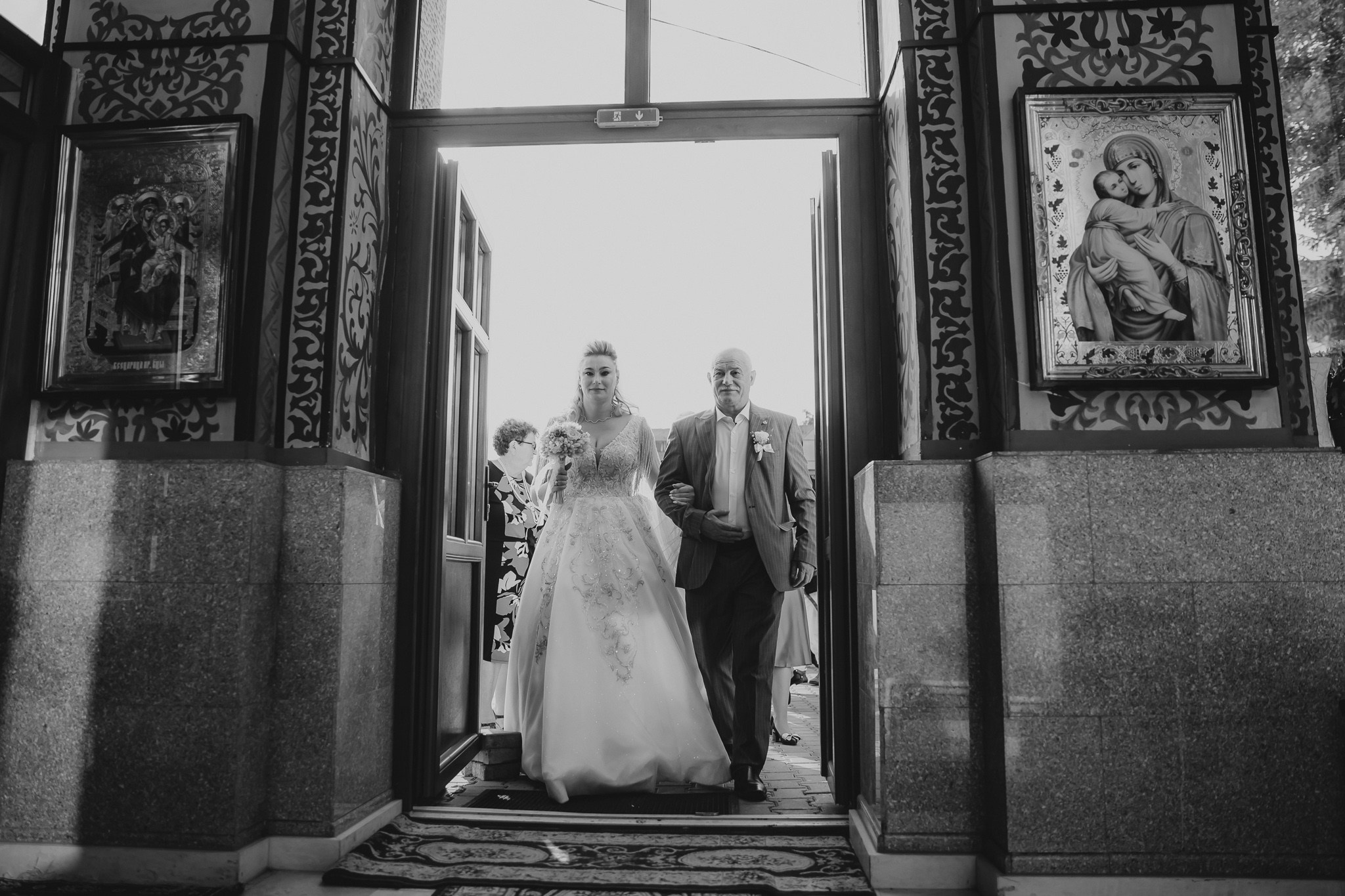 Mihai & Oana. Servicii foto-video profesionale, pentru momente de neuitat