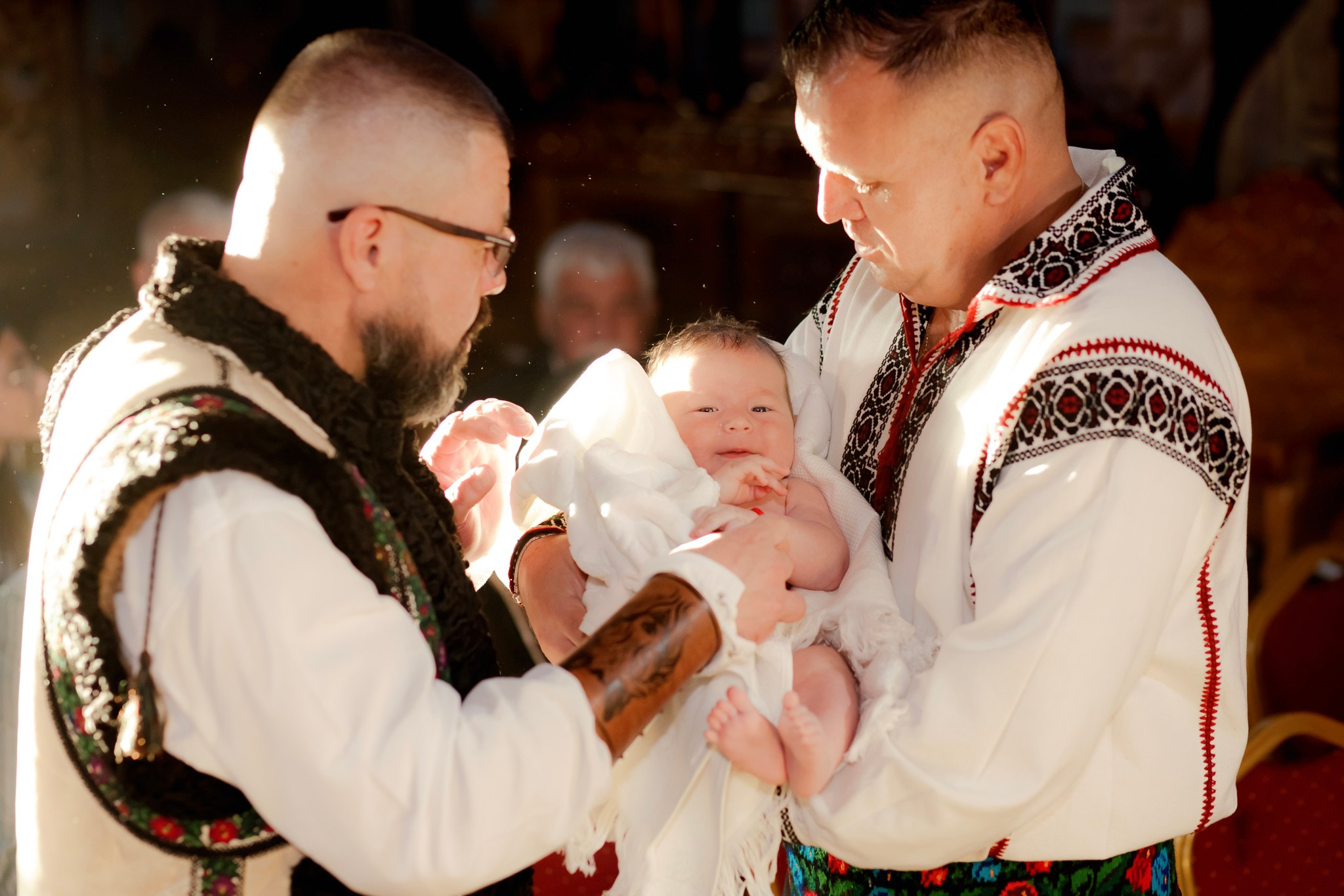 Mihai & Oana. Servicii foto-video profesionale, pentru momente de neuitat