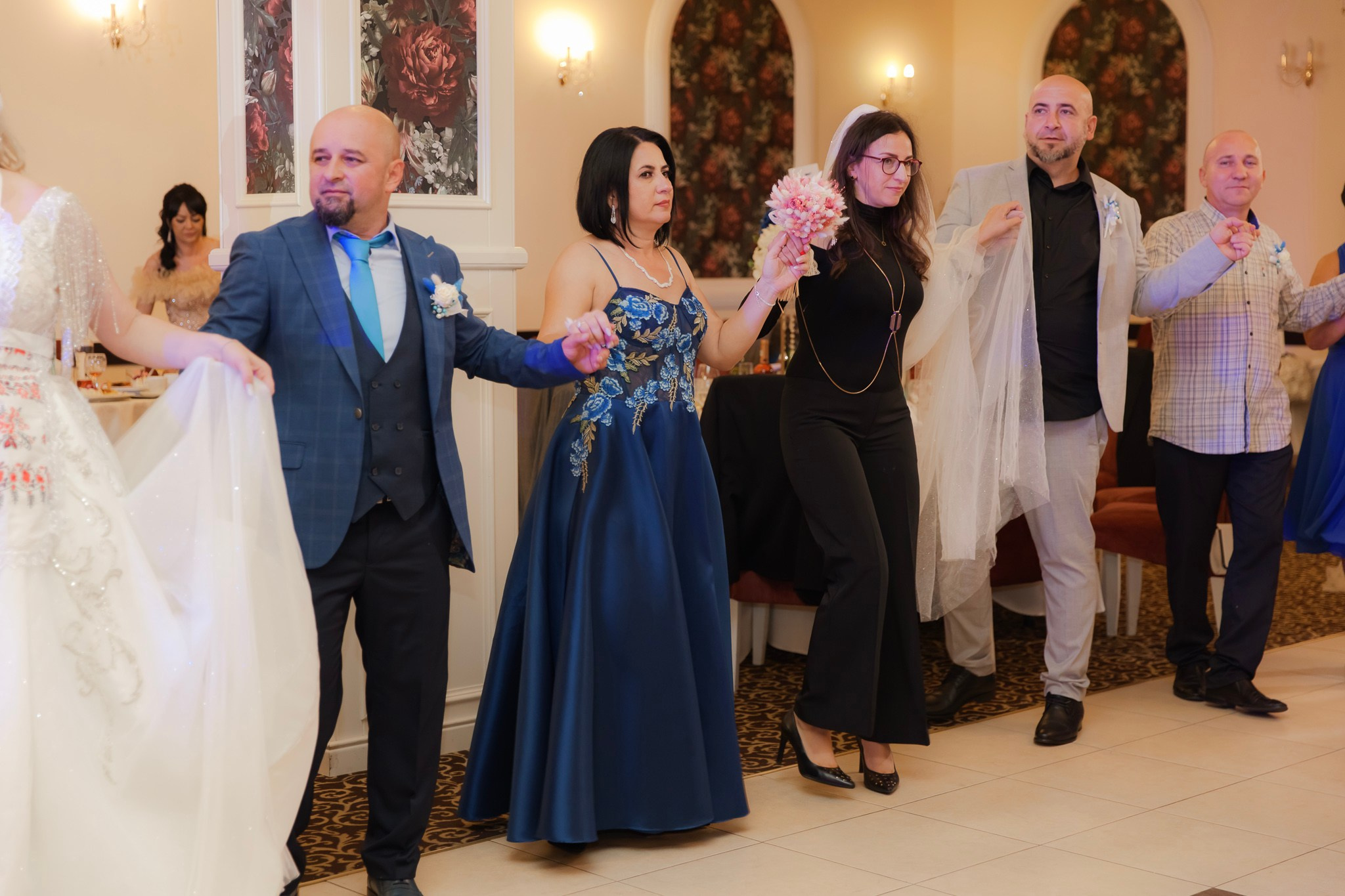 Mihai & Oana. Servicii foto-video profesionale, pentru momente de neuitat