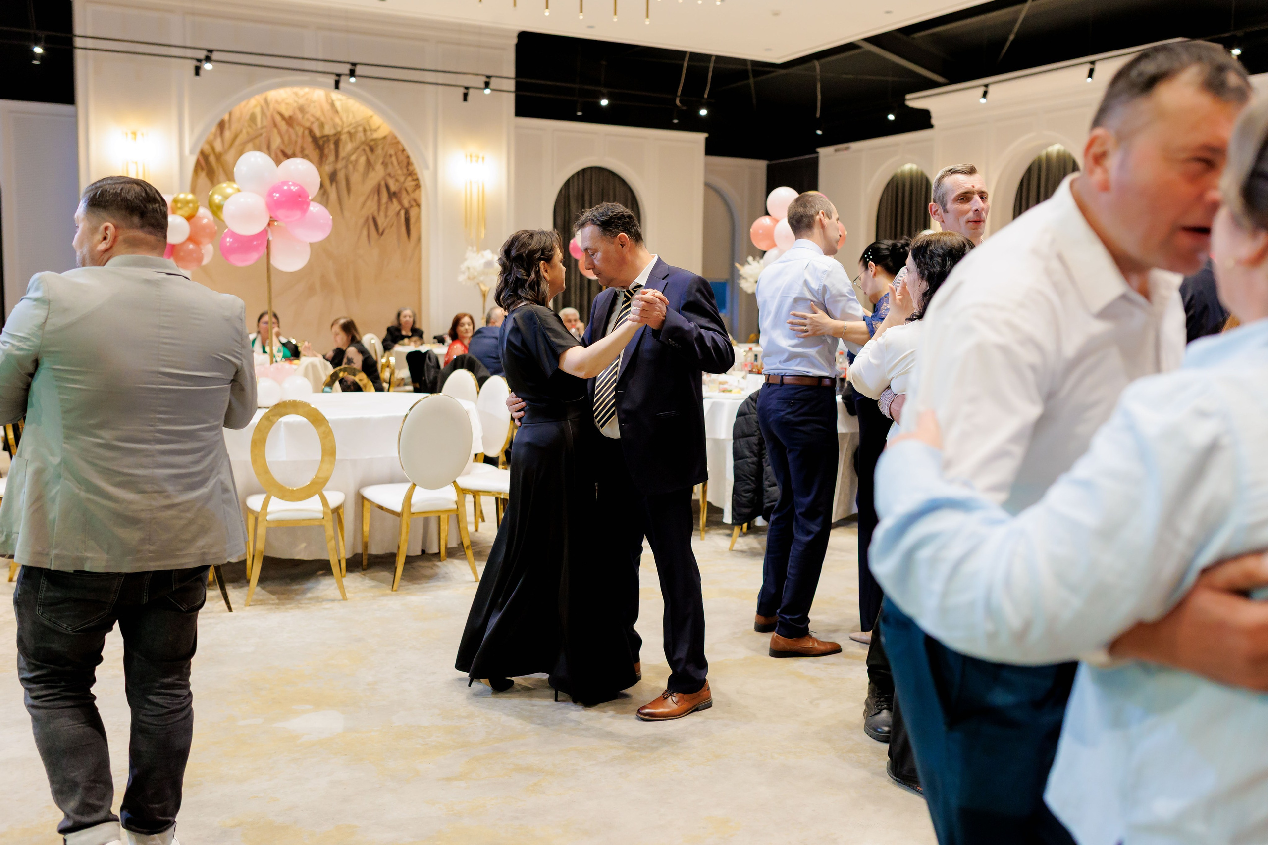 Povestea voastră, regizată de noi |Cristi Turculet Videograf Nuntă Suceava | wedding highlight. Servicii foto-video profesionale, pentru momente de neuitat