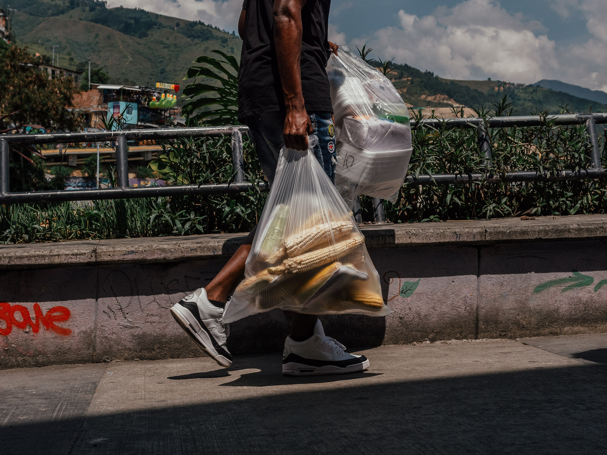 Comuna 13, Medellín, Colombia. Federico Borobio, street and documentary photography.