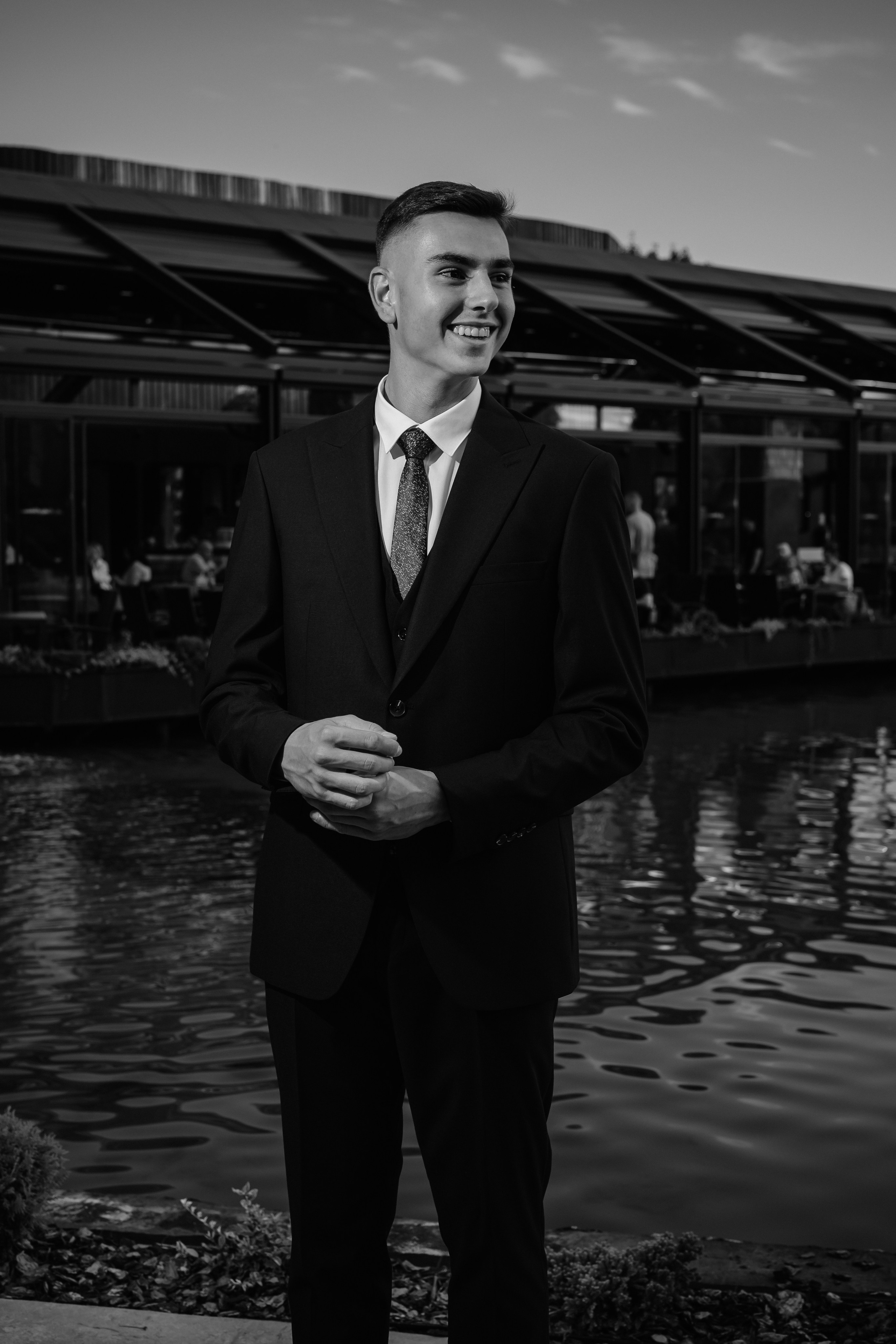 Fotografii de majorat. Adrian Bârsan