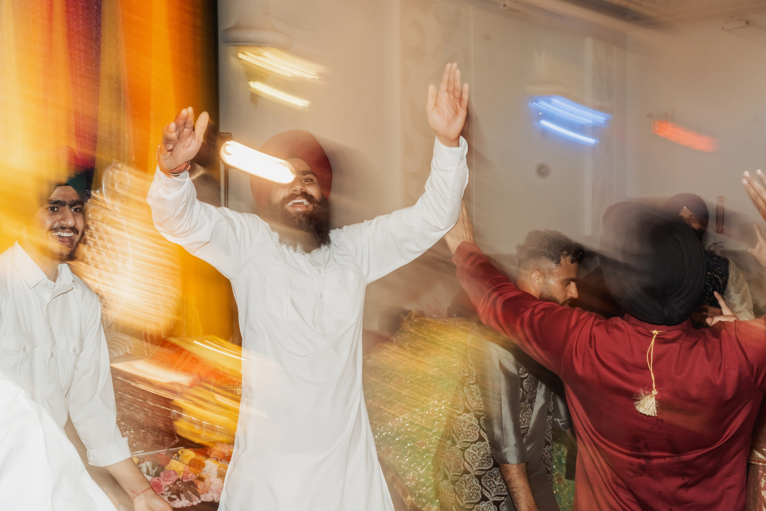 Gagan & Jasmeen. Wedding Photographer & Cinematographer studios