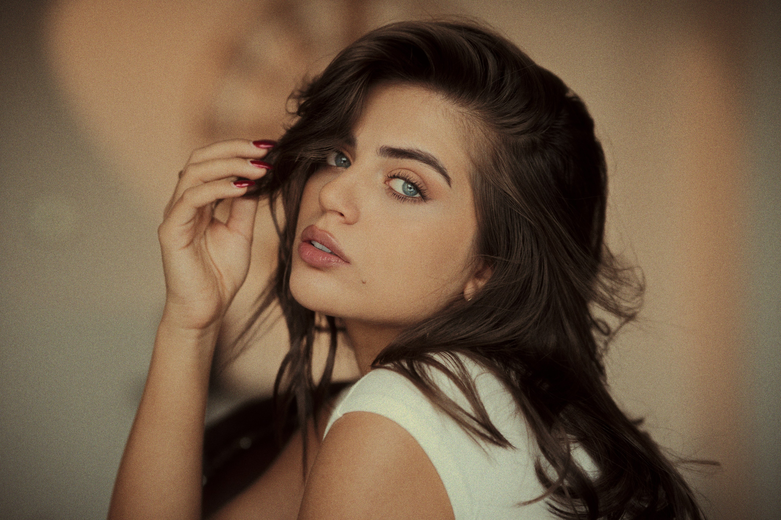 Female Portrait. Mehran Hadad — Portrait Photographer, Filmmaker and Youtuber