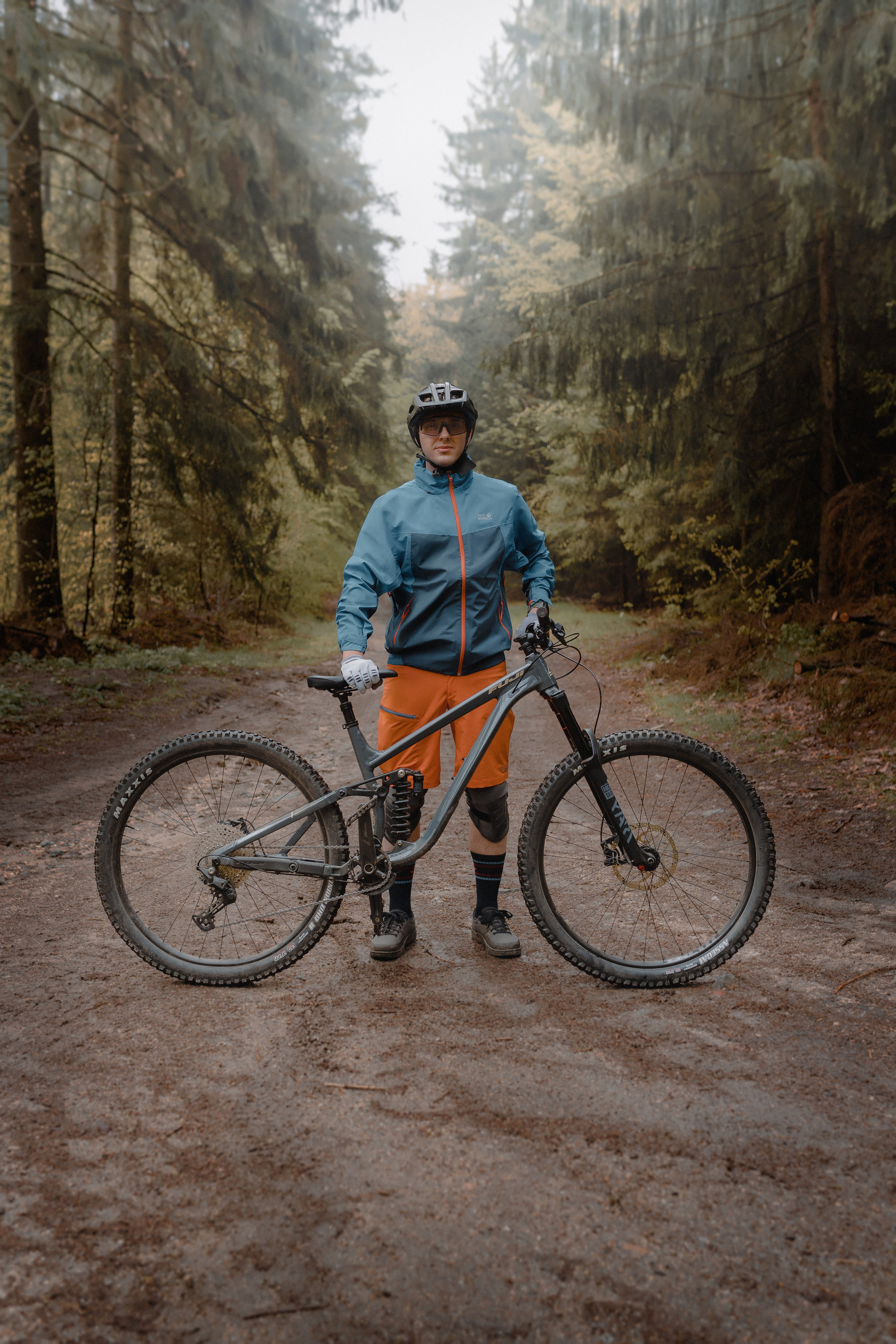 Commercial. Mike Avelli