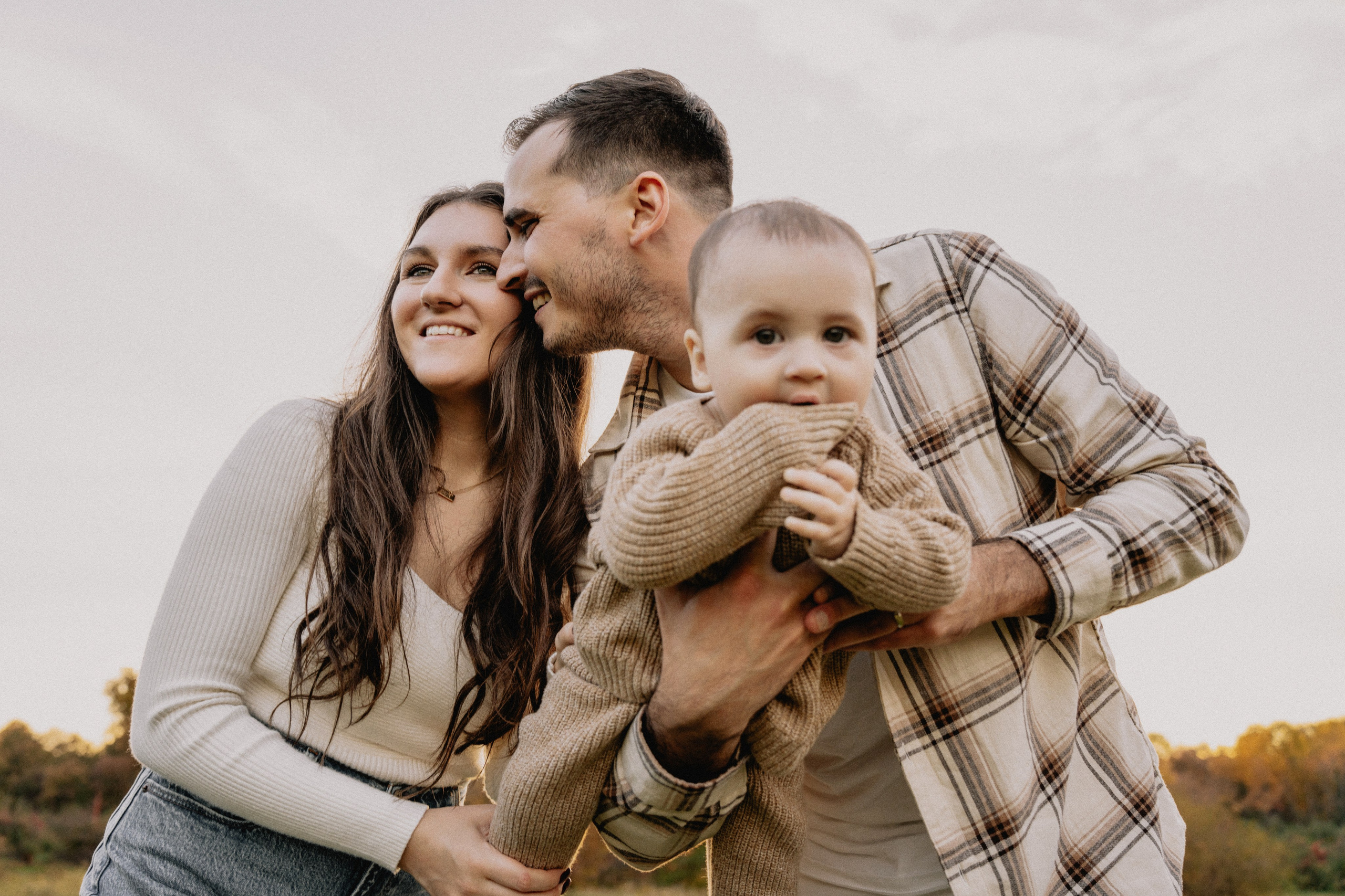 Family Photography in Nature – Candid & Beautiful Moments. Alisa Tant — Family and newborn photographer Bucks County, Montgomery county, Philadelphia, NJ