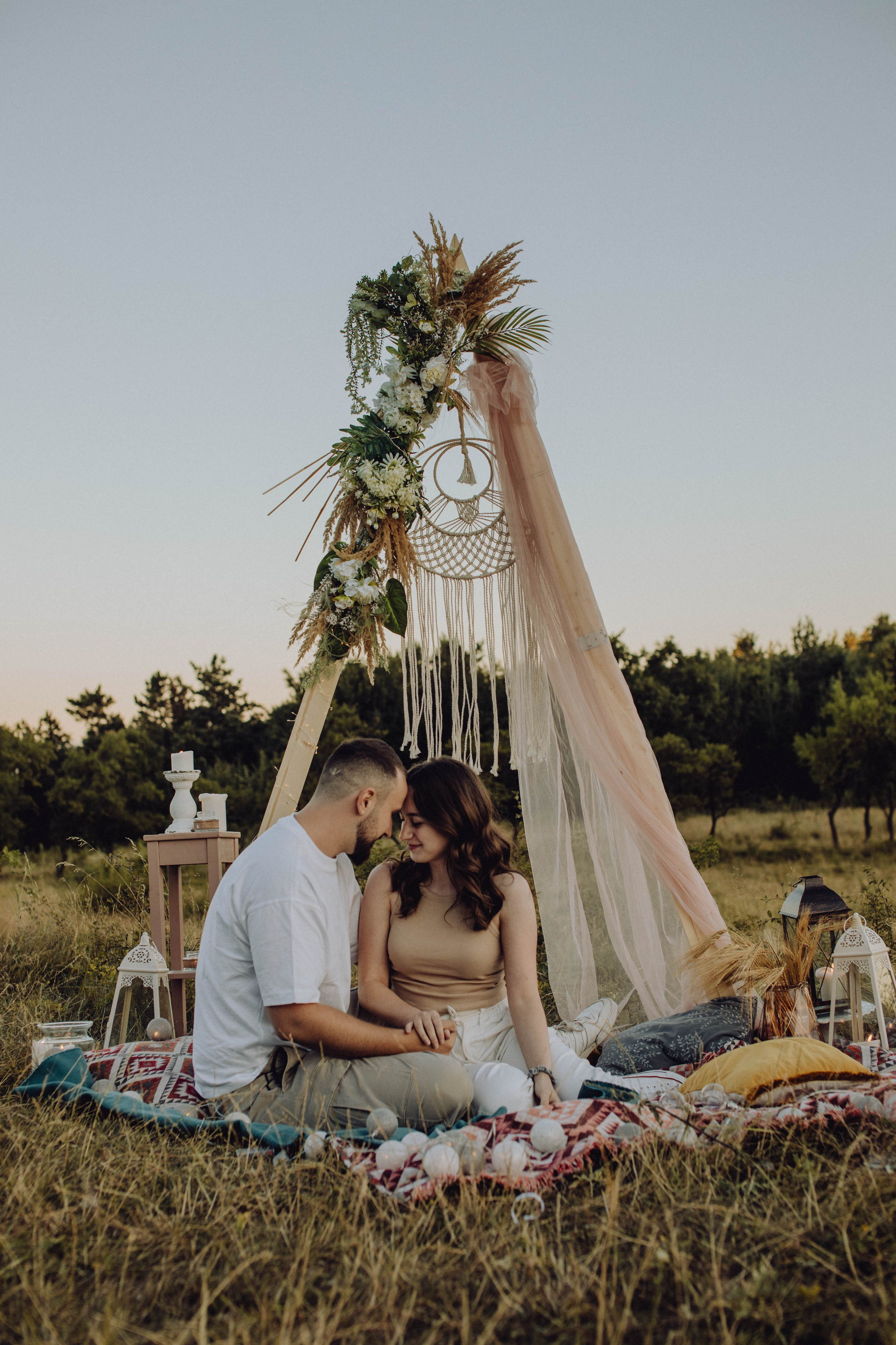 Gabi & Theoni. Wedding & couple photographer from Romania Rut Vetan
