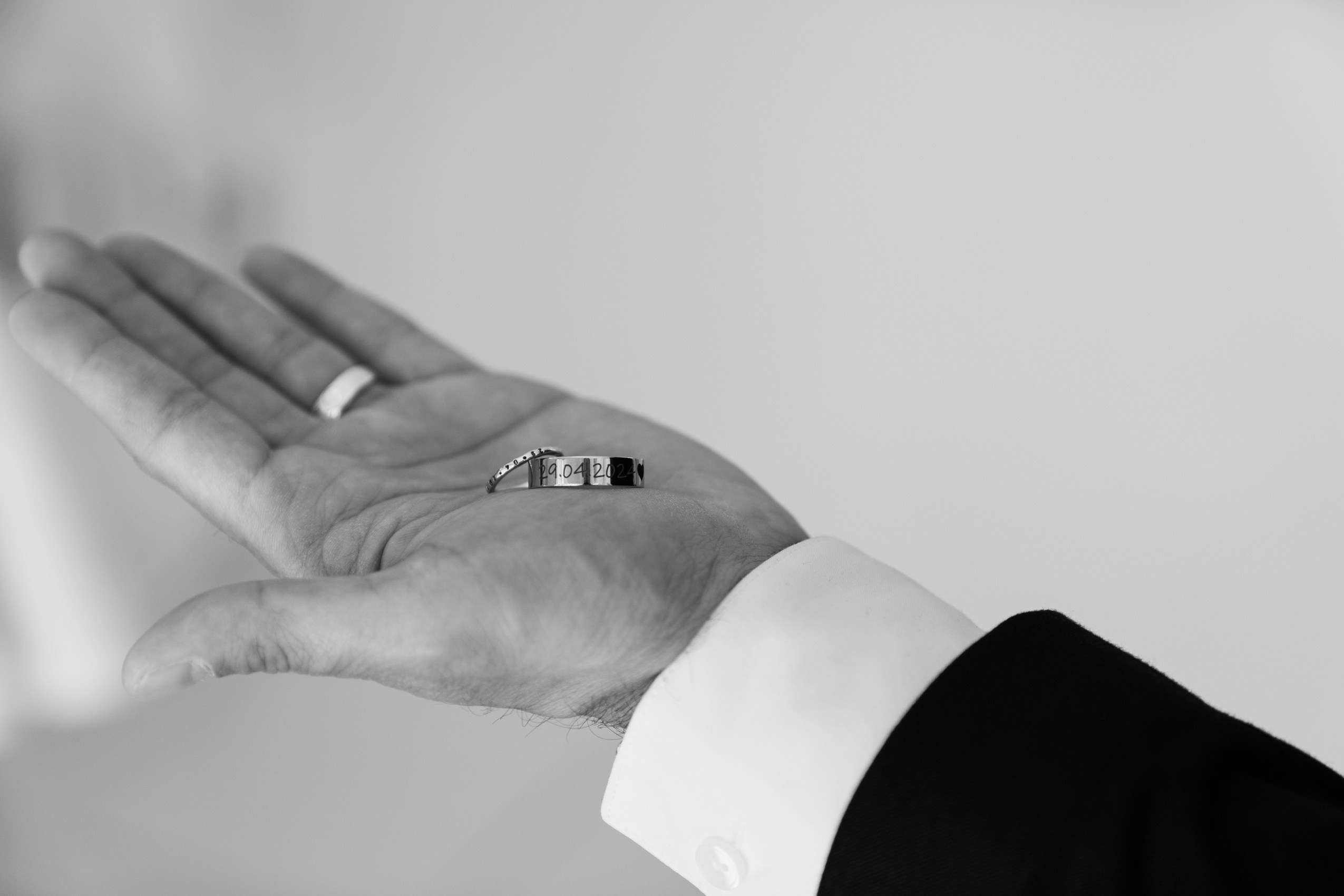 S&C. Wedding & elopement photographer Viktoriya Kravtsov. Las Vegas