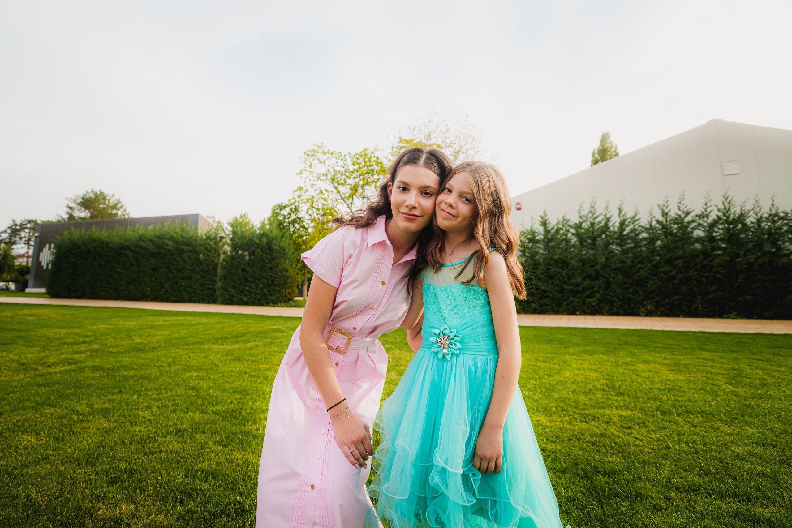 Ședința foto cu Ecaterina și Ilinca – portrete pline de zâmbete și emoție. Liviu Andrei - Fotograf