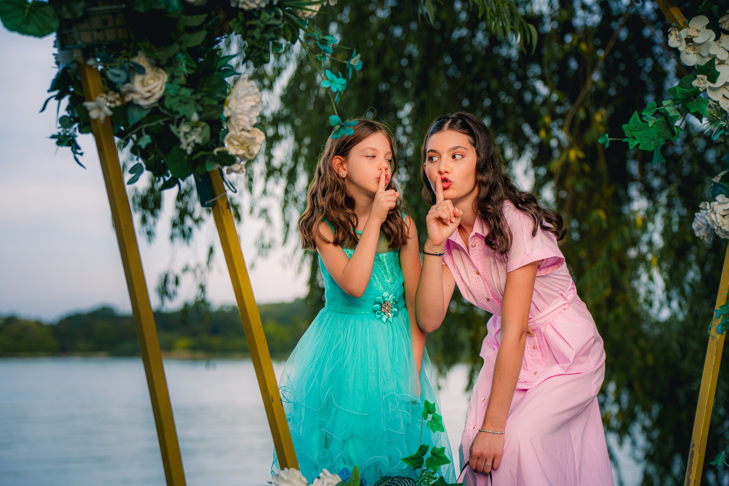 Ședința foto cu Ecaterina și Ilinca – portrete pline de zâmbete și emoție. Liviu Andrei - Fotograf