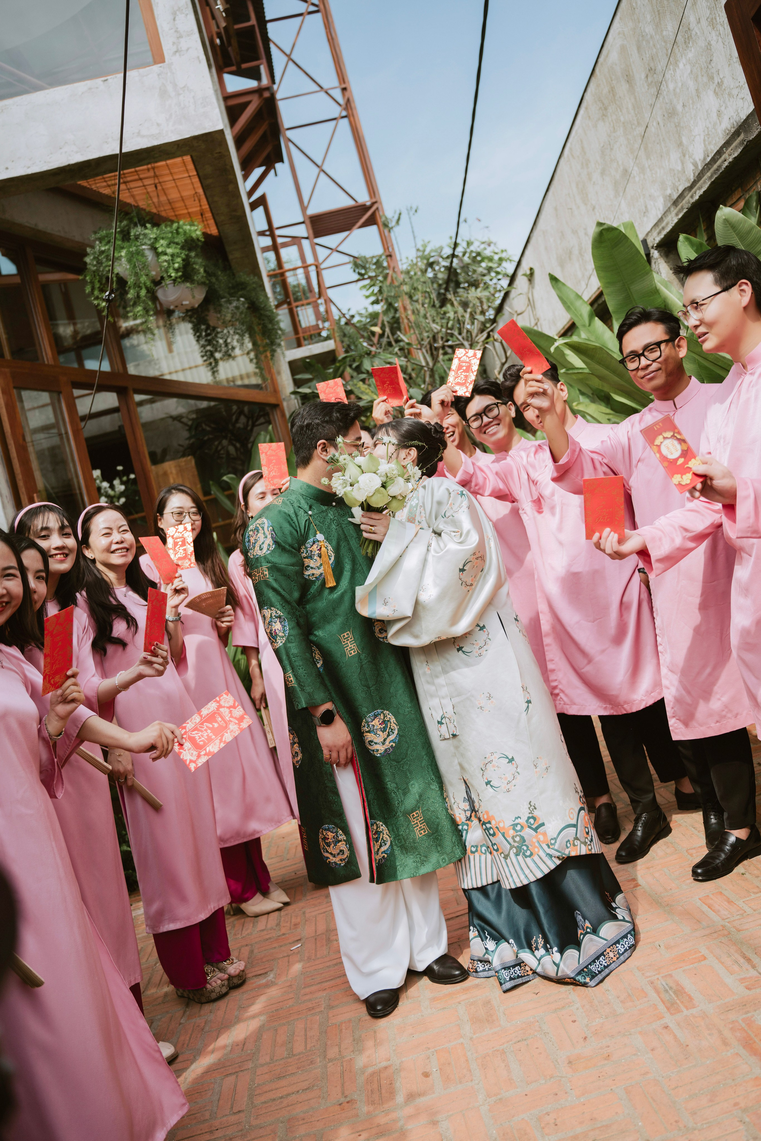 AMI & KEN. WEDDING PHOTOGRAPHER IN VIETNAM