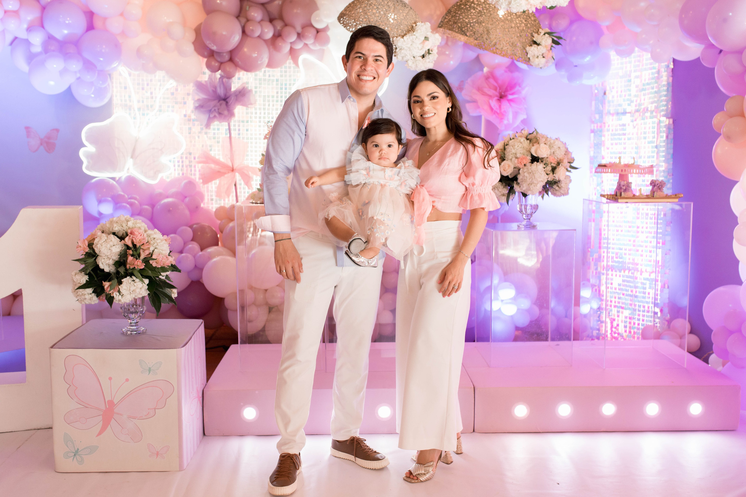 Aleia is One. Rose Miranda - Fotógrafa de niños y familias en Barranquilla