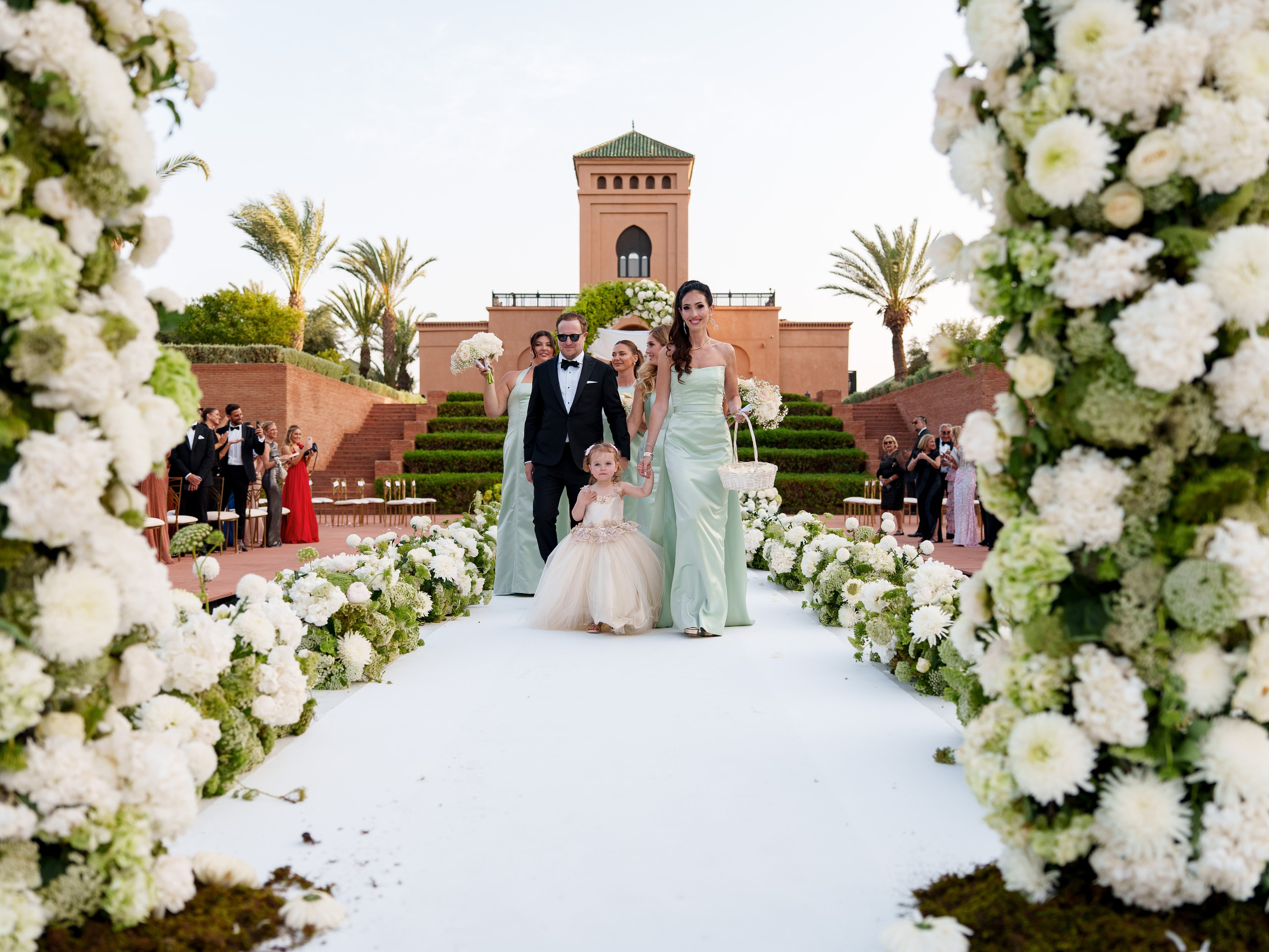 Wedding photographer in France. Wedding Photographer in Marbella, Como, Tuscany, Cannes