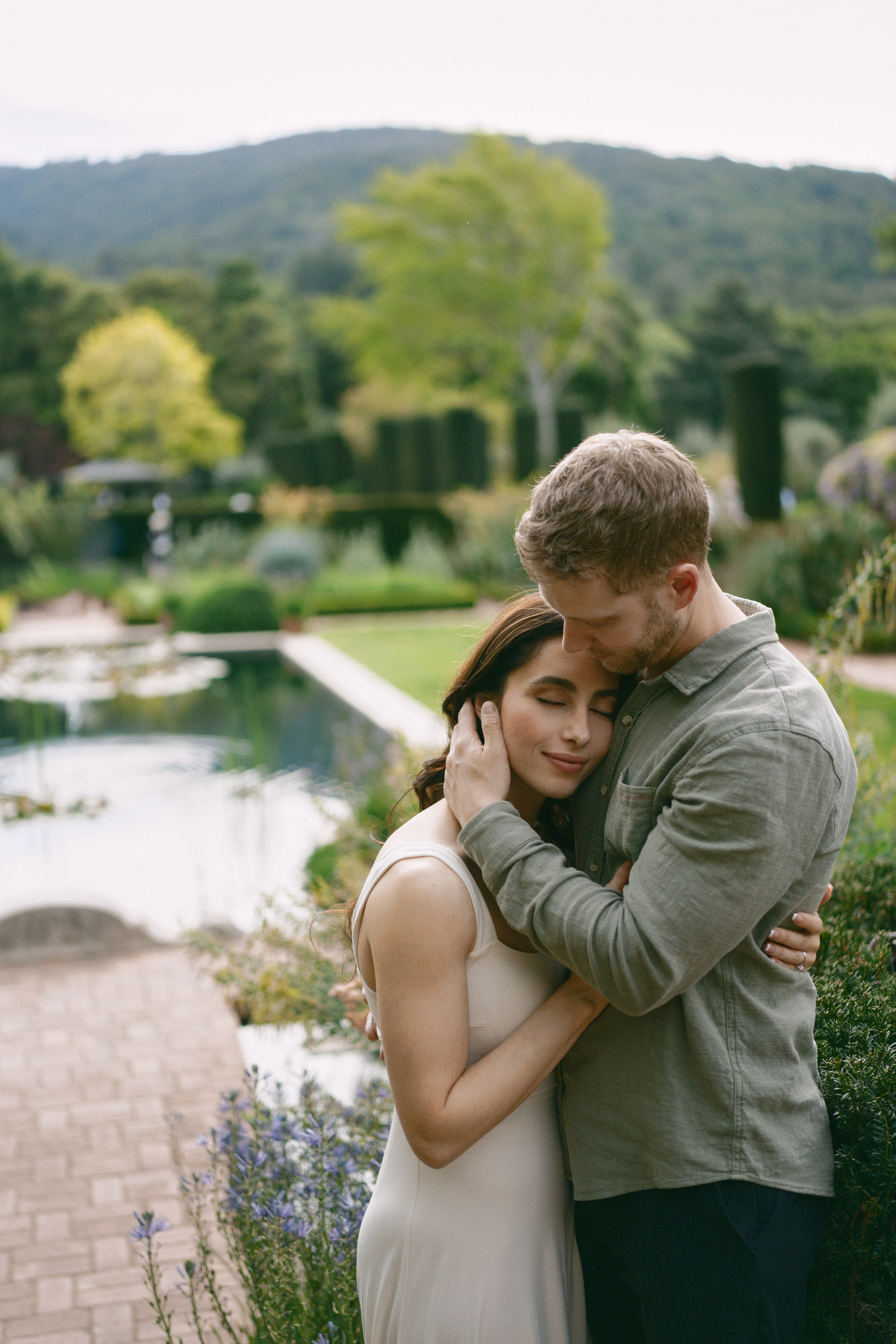 Engagement at Filoli Historic House & World-Class Garden. Wedding Photography & Videography Team in California, Los Angeles, San Francisco, San Diego and Travel