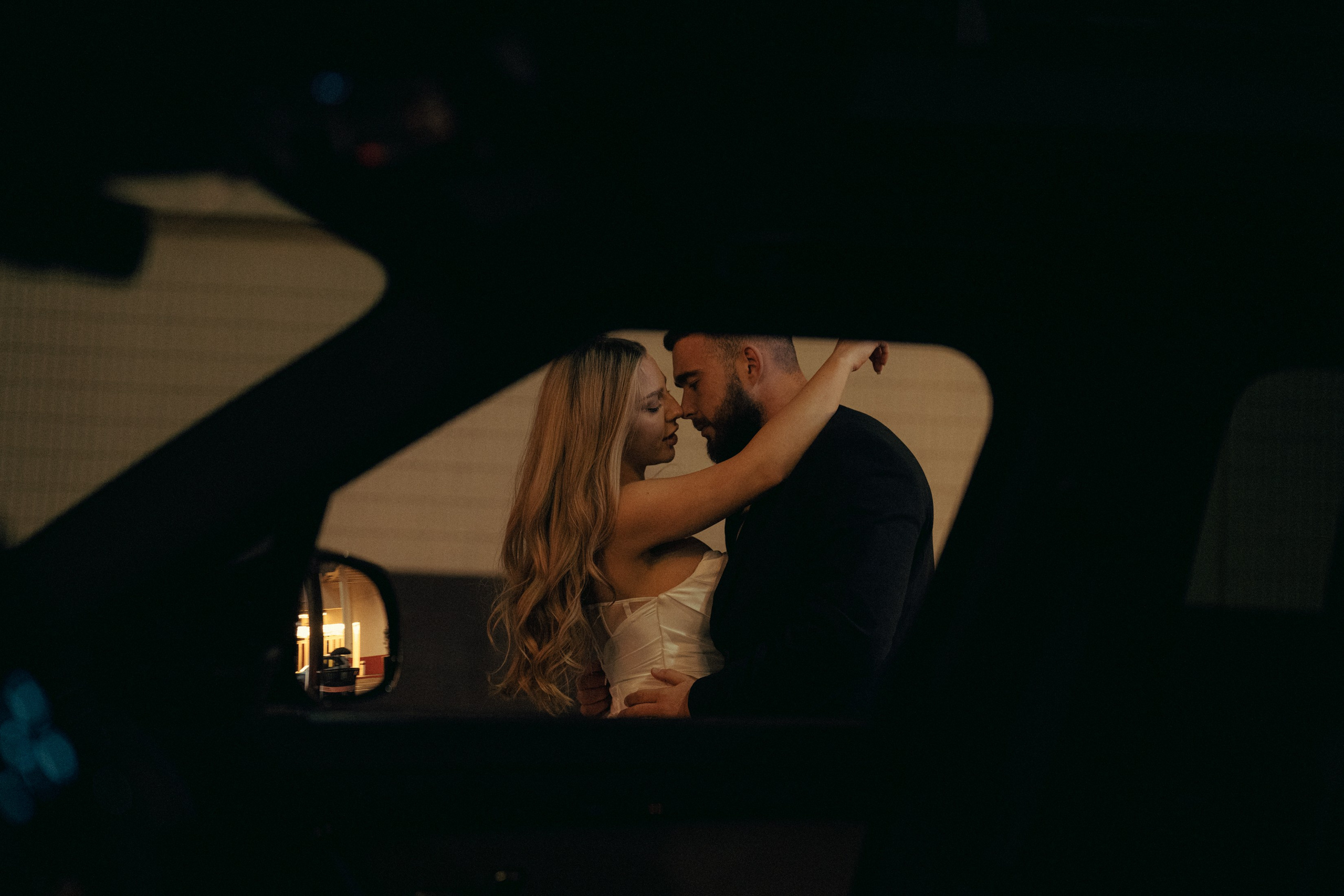 Anna&Vlad. Wedding & elopement photographer Viktoriya Kravtsov. Las Vegas