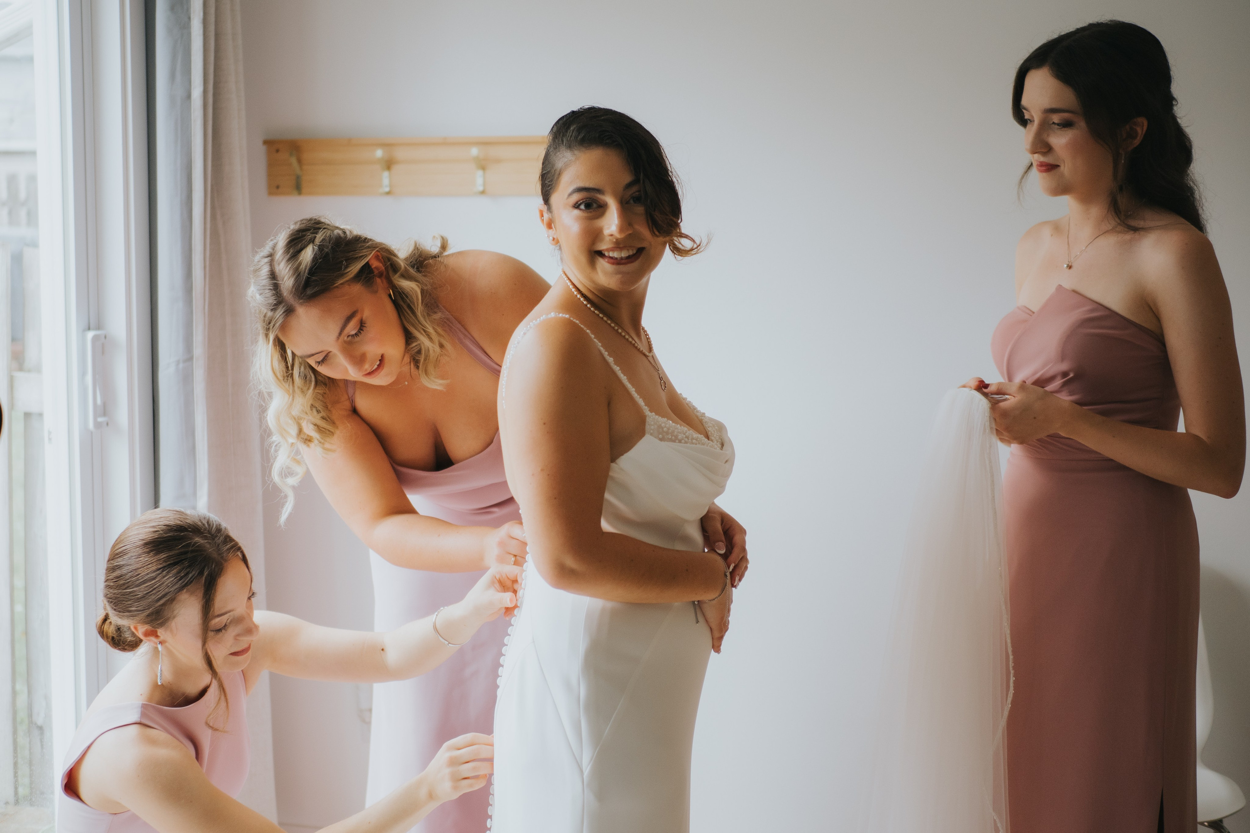 Wedding of Cassandra and Loïc in Beaconsfield, Montreal. Wedding and Family Photography Montreal Muriel Oe Photo