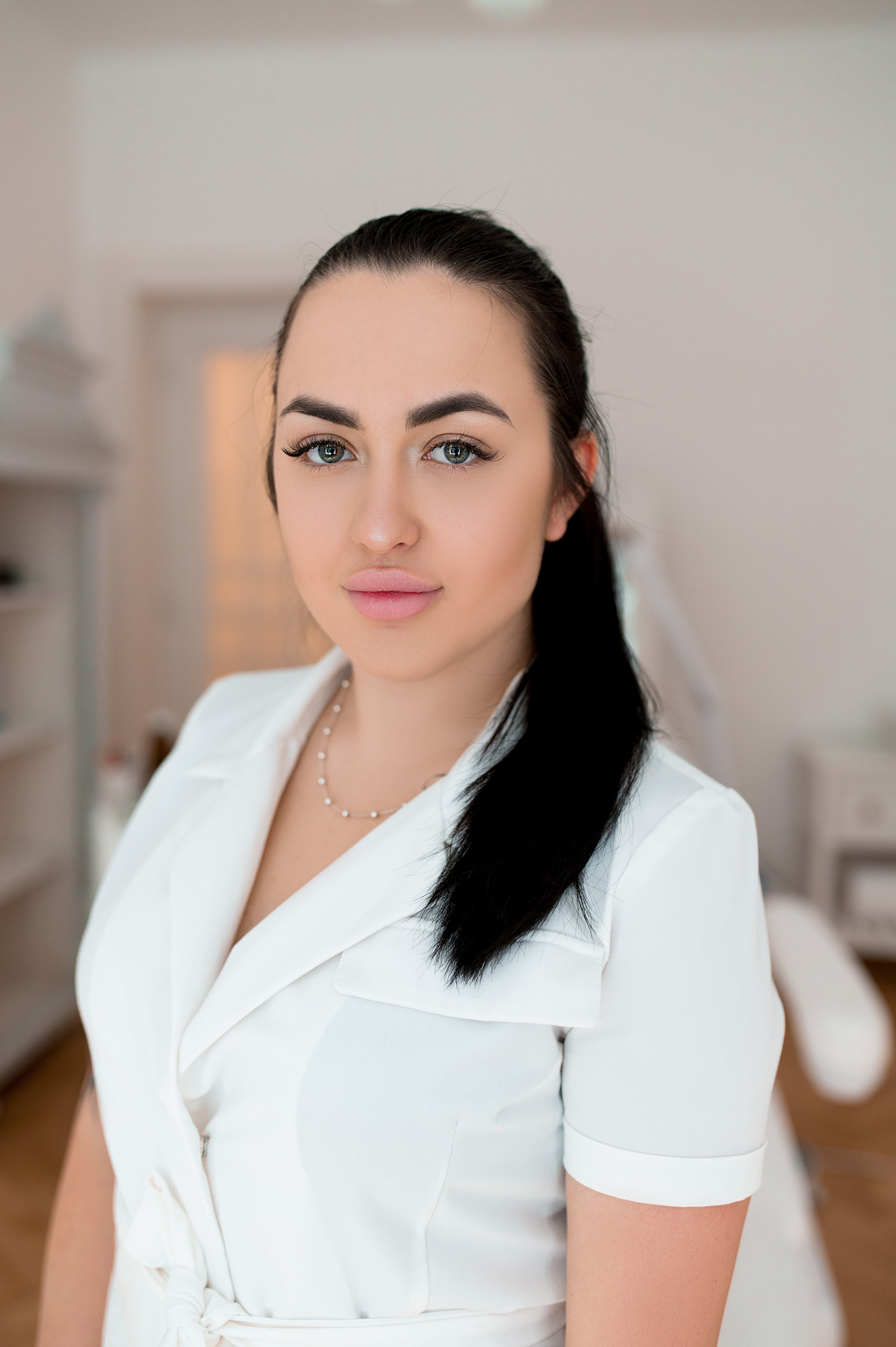 Saint Monica beauty studio in Prague. ANNA-MARIA PHOTO CONTENT CREATOR — фотограф, эстет, художник и визуальный эксперт в Instagram, работающий в Праге