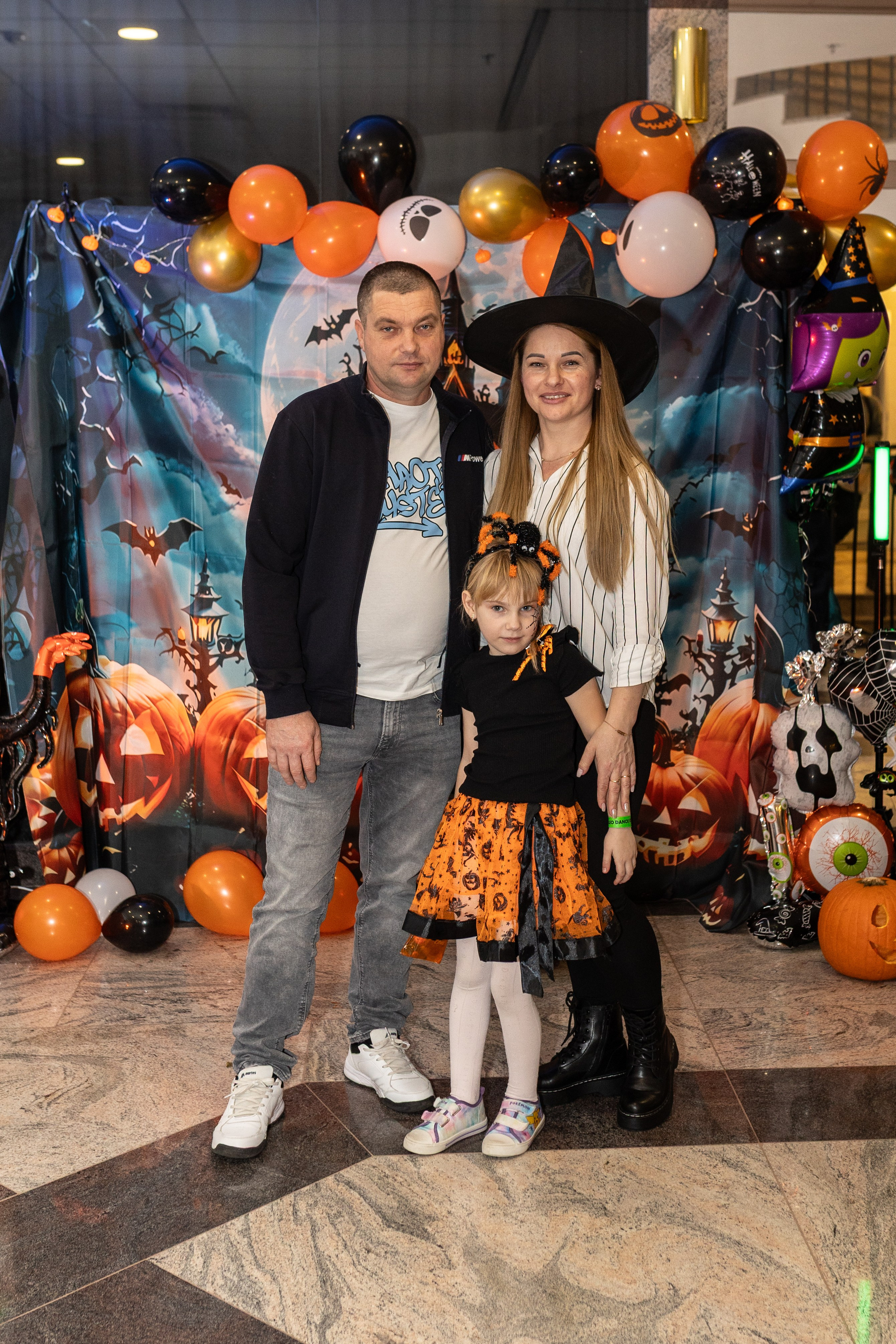 Leo dance studio Helloween 2025. Семейный и детский фотограф в Варшаве Мила Бобровская