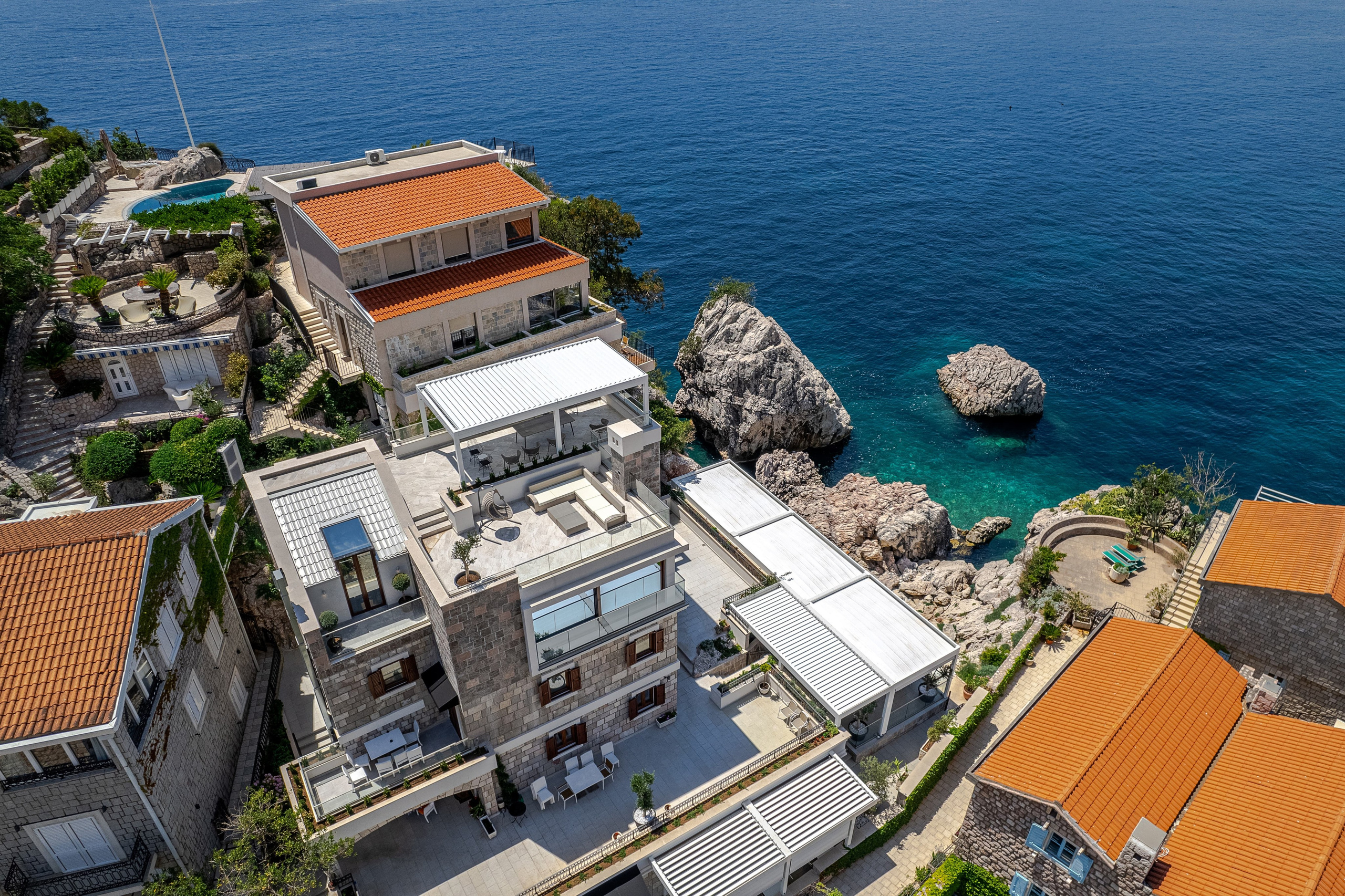 Real Estate Photography. Montenegro. EVAN ARISTOV WEDDING PHOTOGRAPHY — Seattle Wedding Photographer