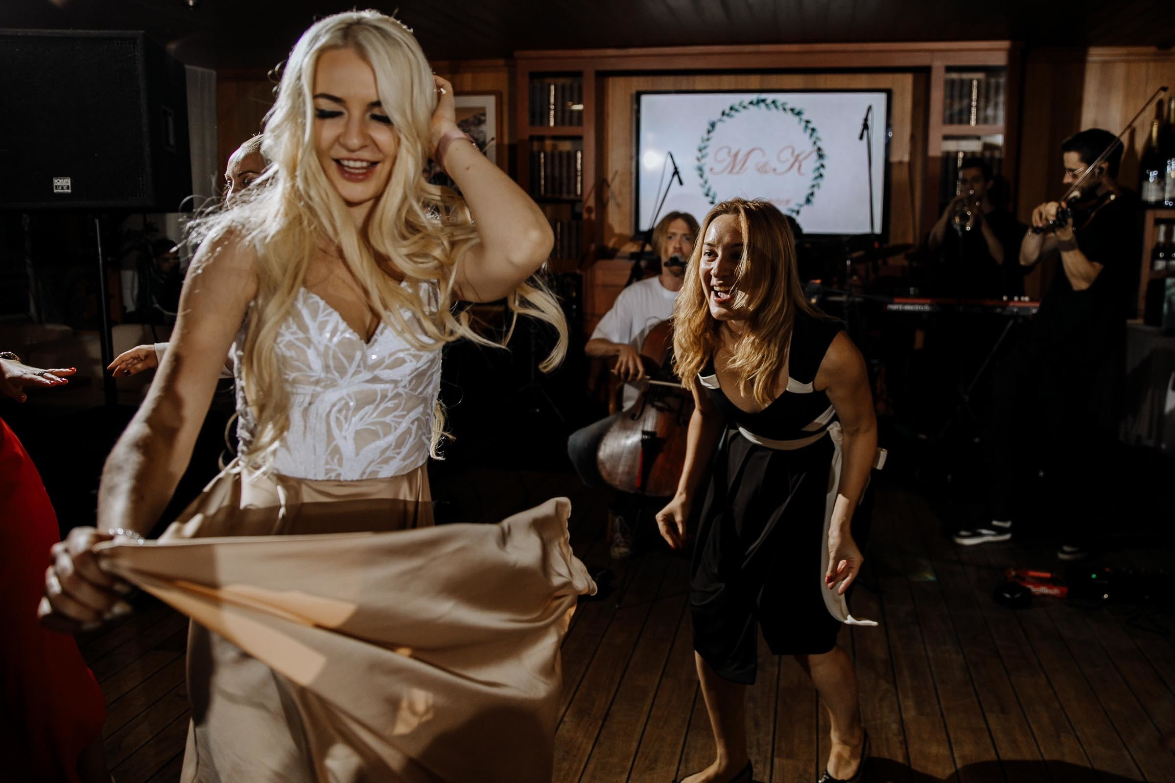 Katya & Maksim's Unforgettable Day | Tanya Bogdan Photography. Tanya Bogdan | Cornwall | Devon | UK Wedding Photographer