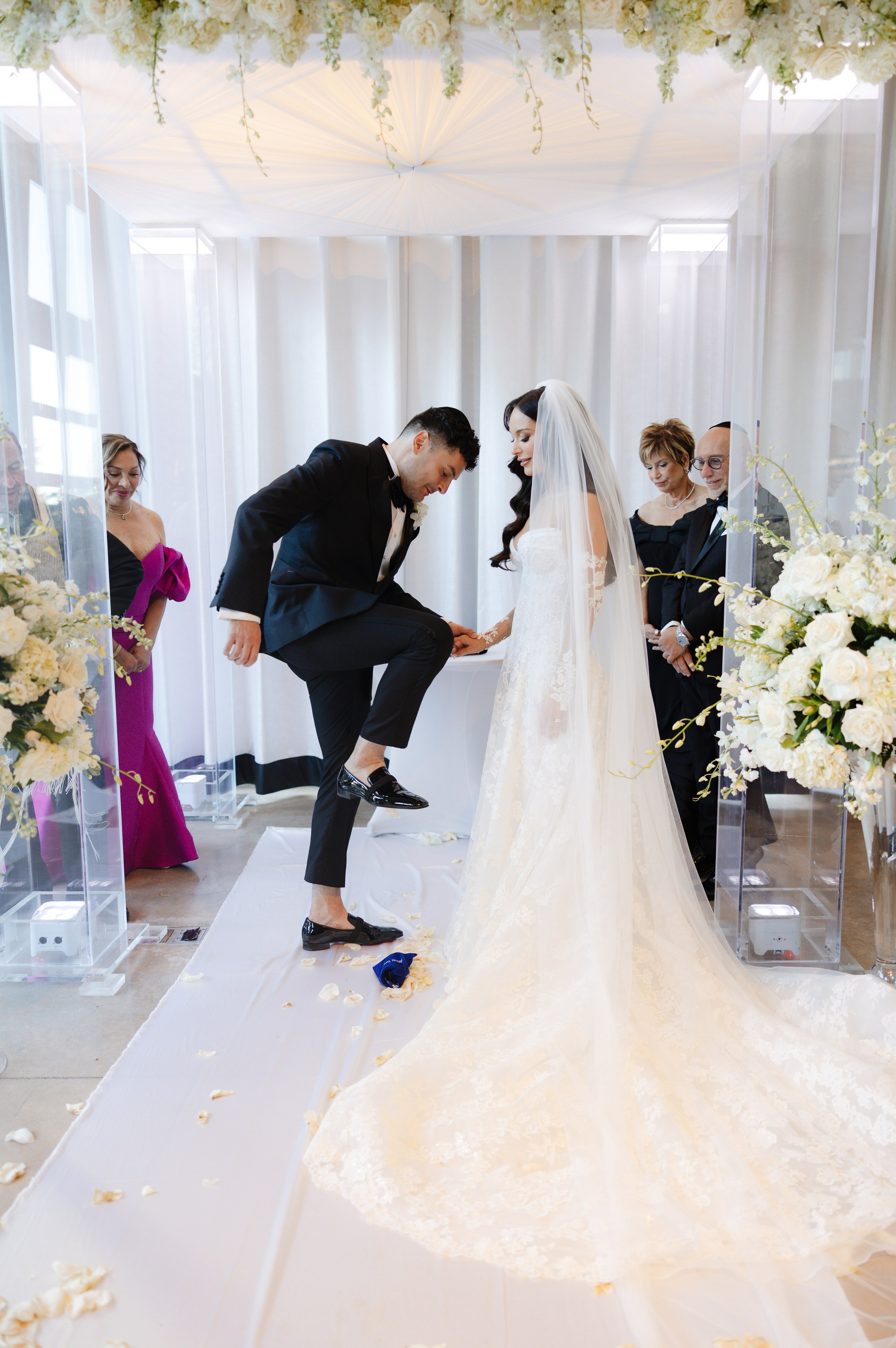 HAYLEY & JULIAN’S WEDDING DAY. YES I DO PRODUCTION — Wedding photography&videography