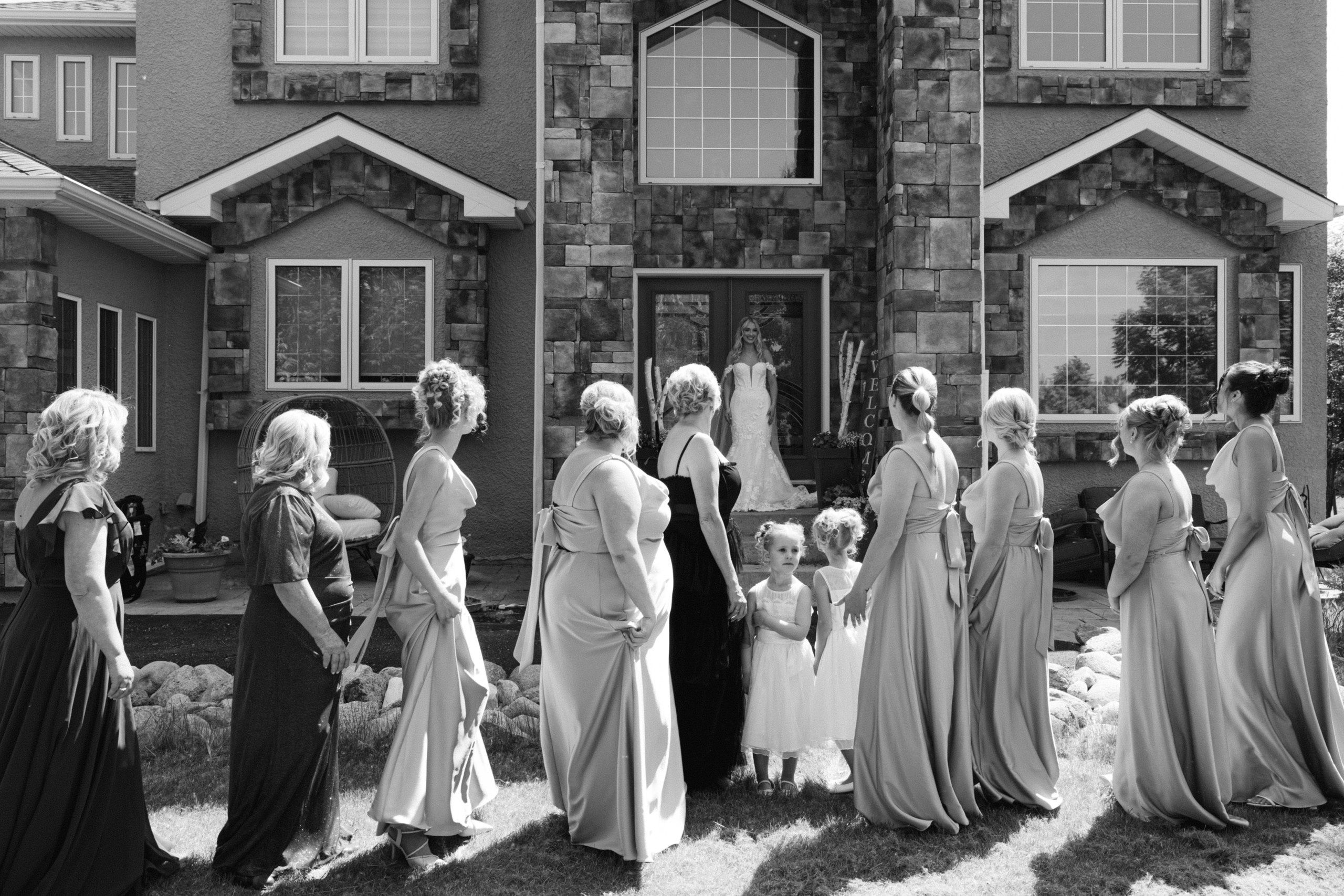 Viktoriya & Brody. Wedding Photographer in Winnipeg — Cinematic & Timeless by Vitiuk Photography