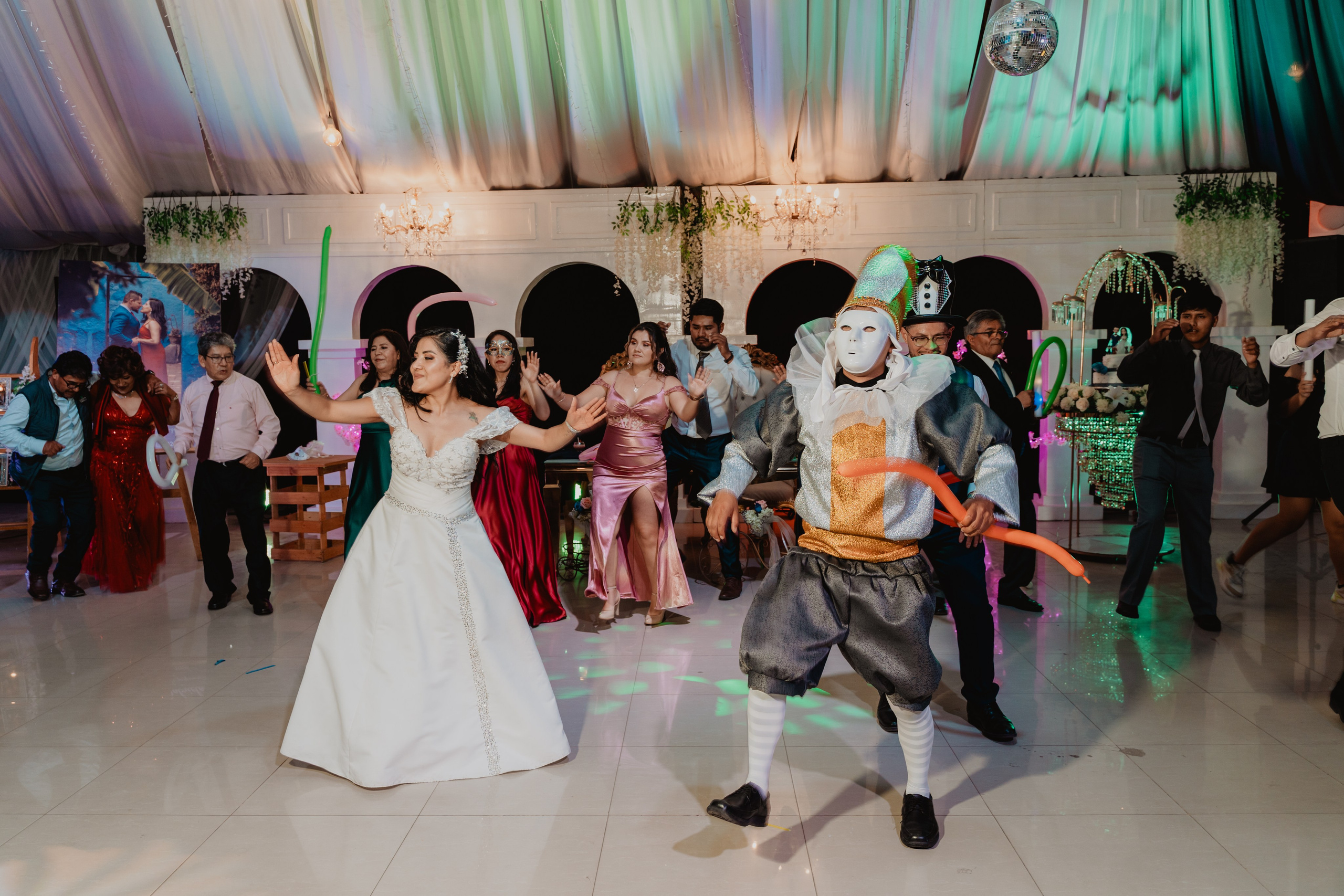 GABRIELA + JORGE | BODA CIVIL RELIGIOSA. Studio KVTA | Fotografía y Video de Bodas en Arequipa