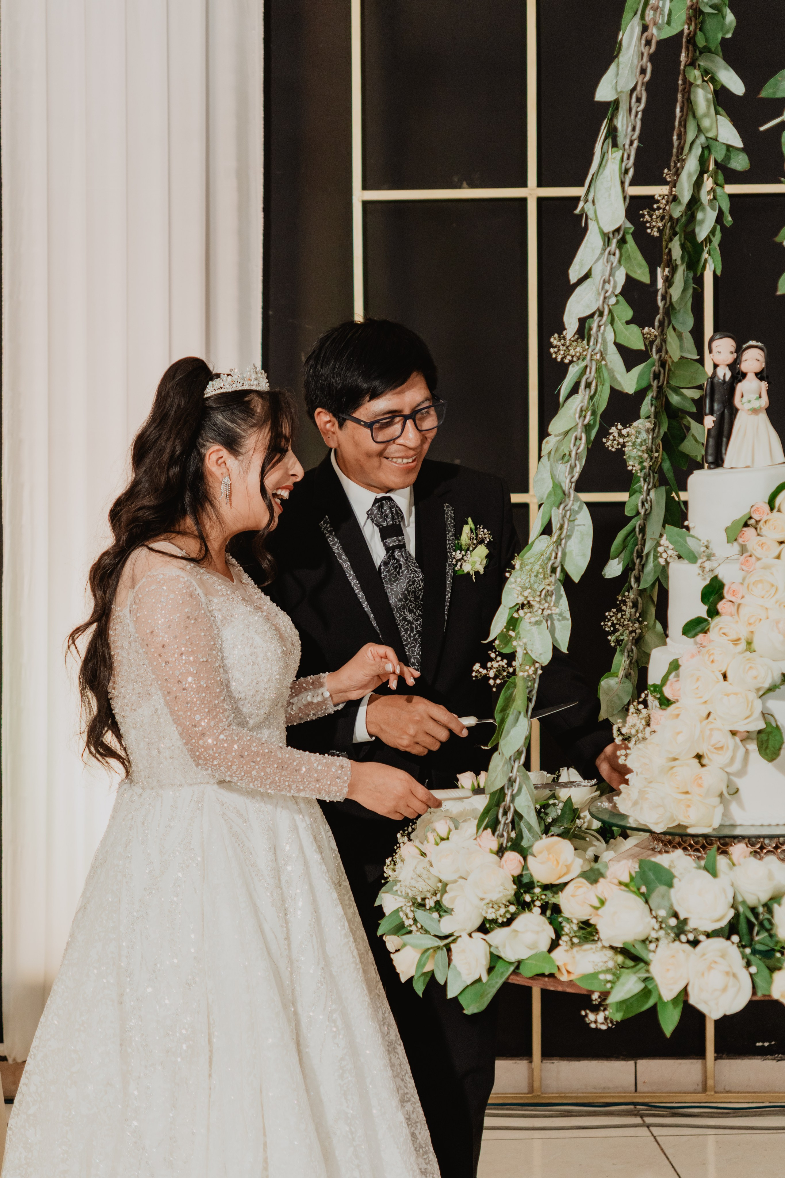 FERNANDO + MARIBEL | BODA RELIGIOSA. Studio KVTA | Fotografía y Video de Bodas en Arequipa