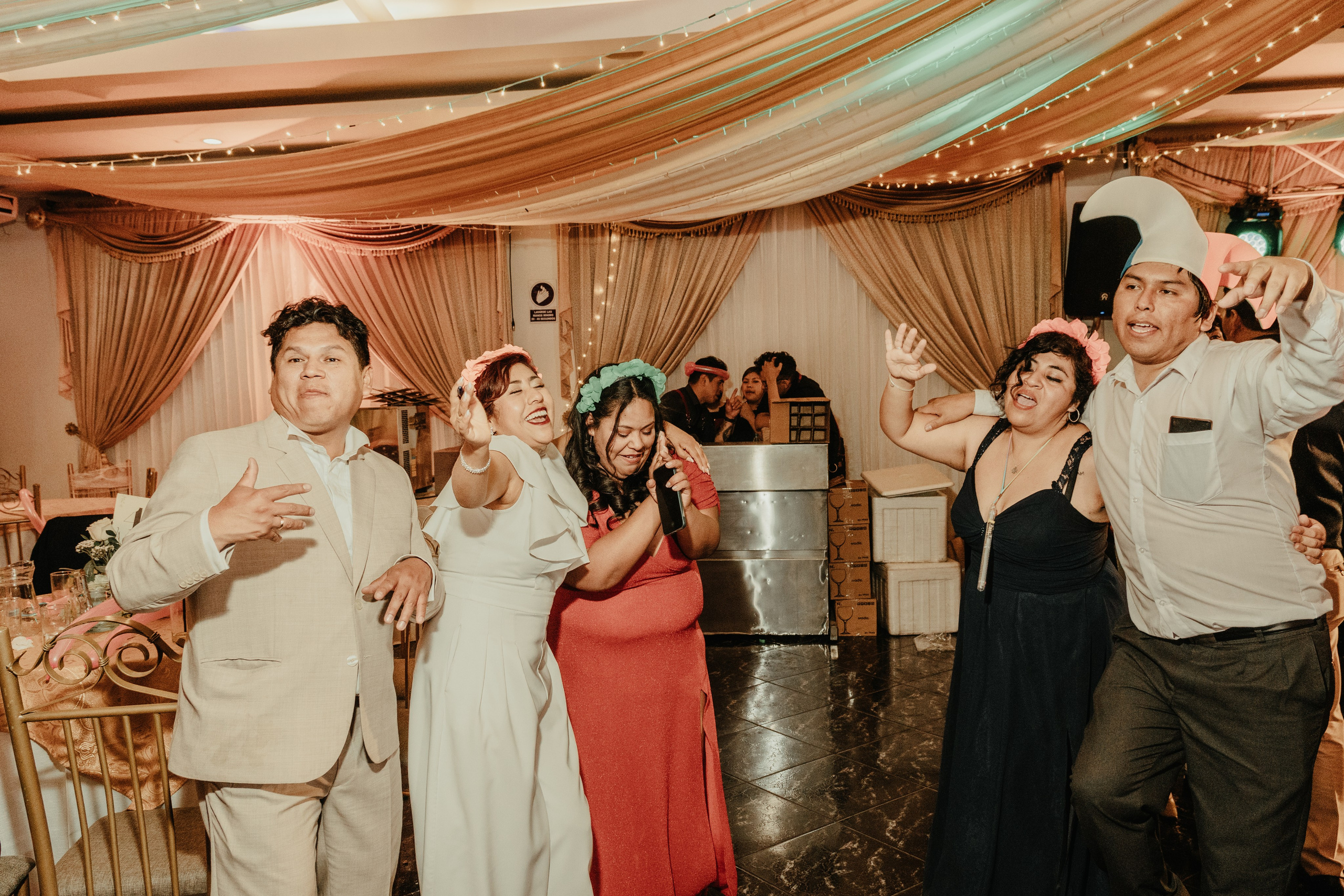 VANESSA + FRANKLIN BODA RELIGIOSA. Studio KVTA | Fotografía y Video de Bodas en Arequipa