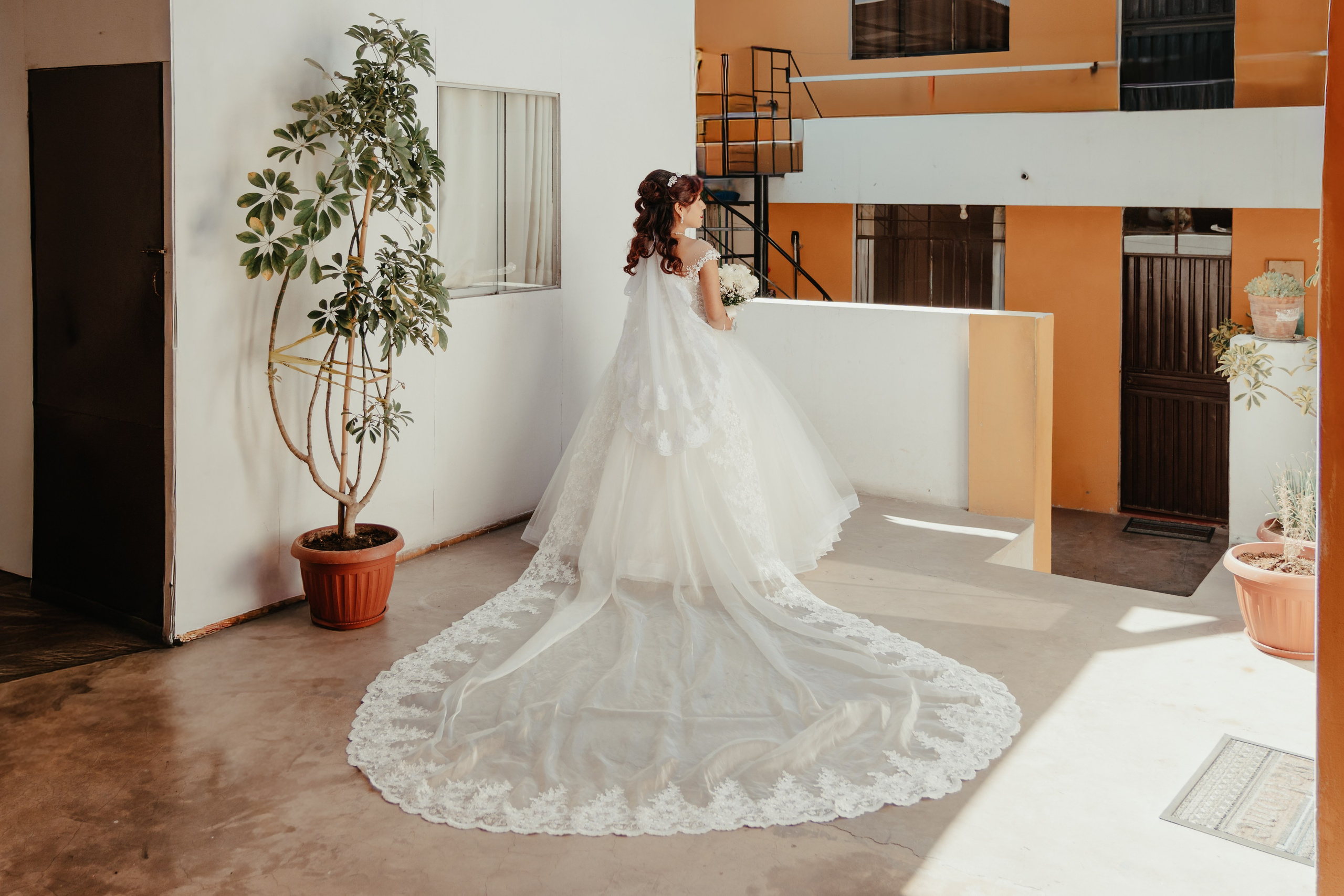 VANESSA + FRANKLIN BODA RELIGIOSA. Studio KVTA | Fotografía y Video de Bodas en Arequipa