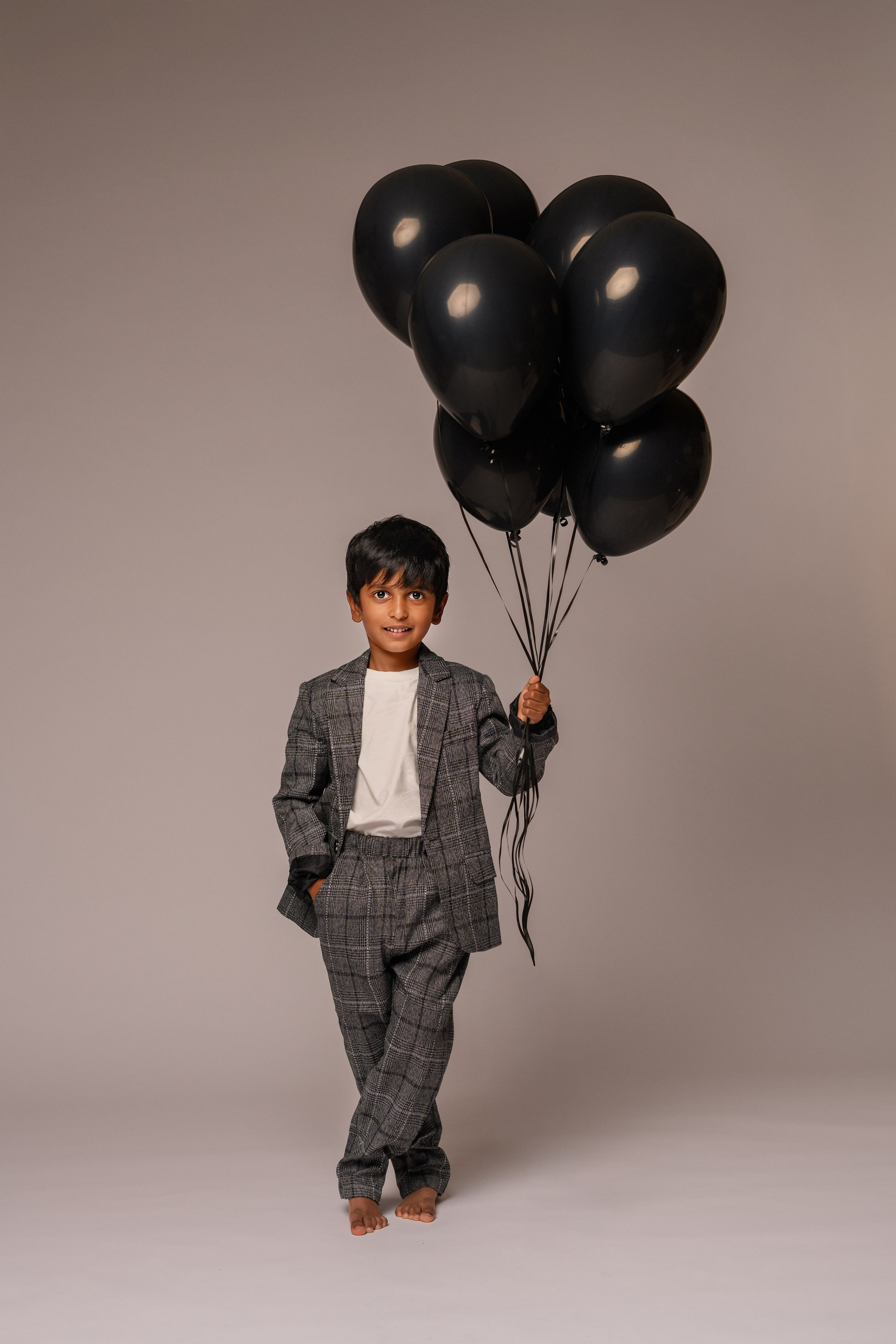 Mounica’s family. Wedding & portrait photography in the Seattle Area. Helen Michelle photographer