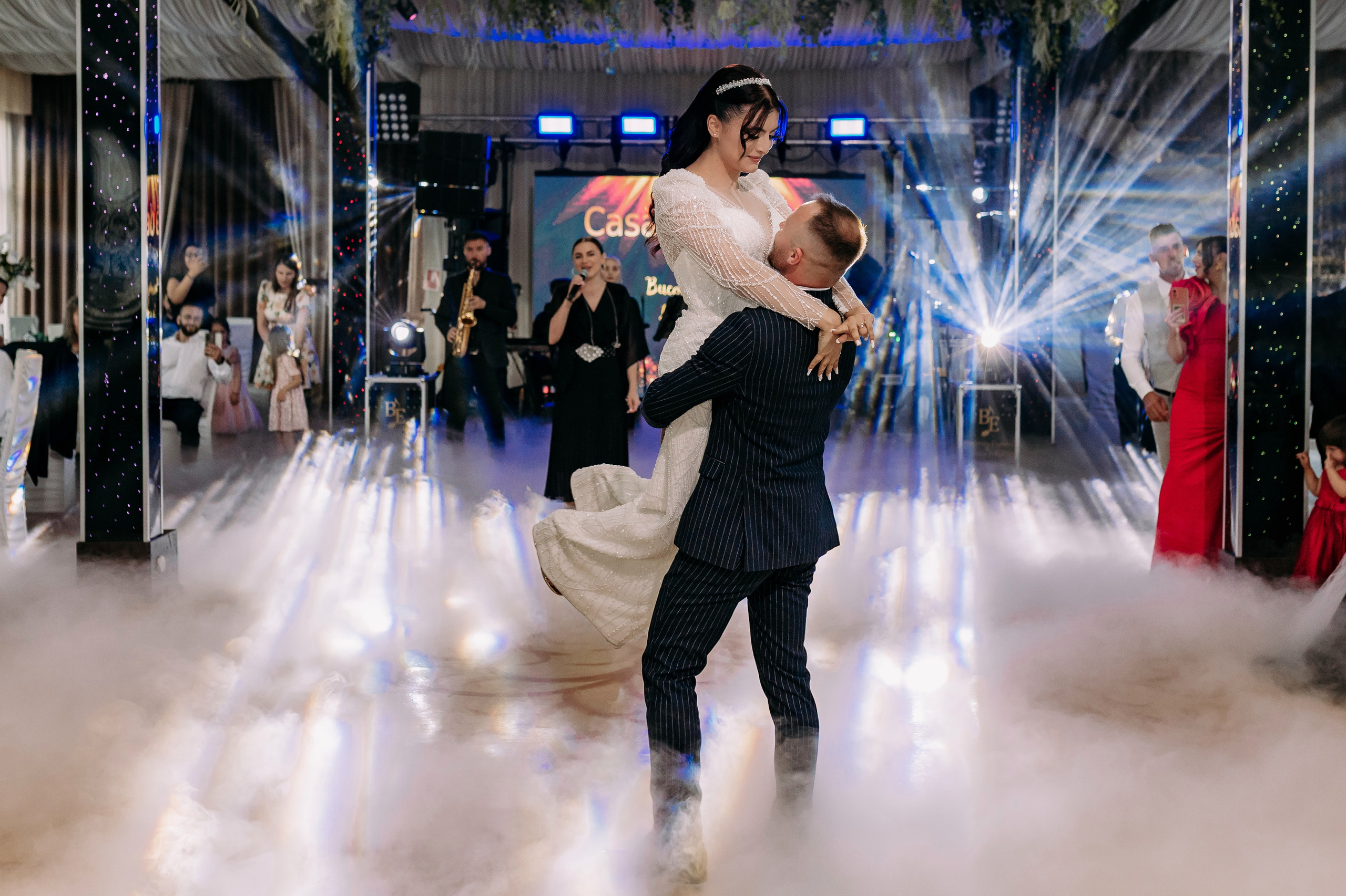 Nuntă Florinela & Răzvan. Acasa