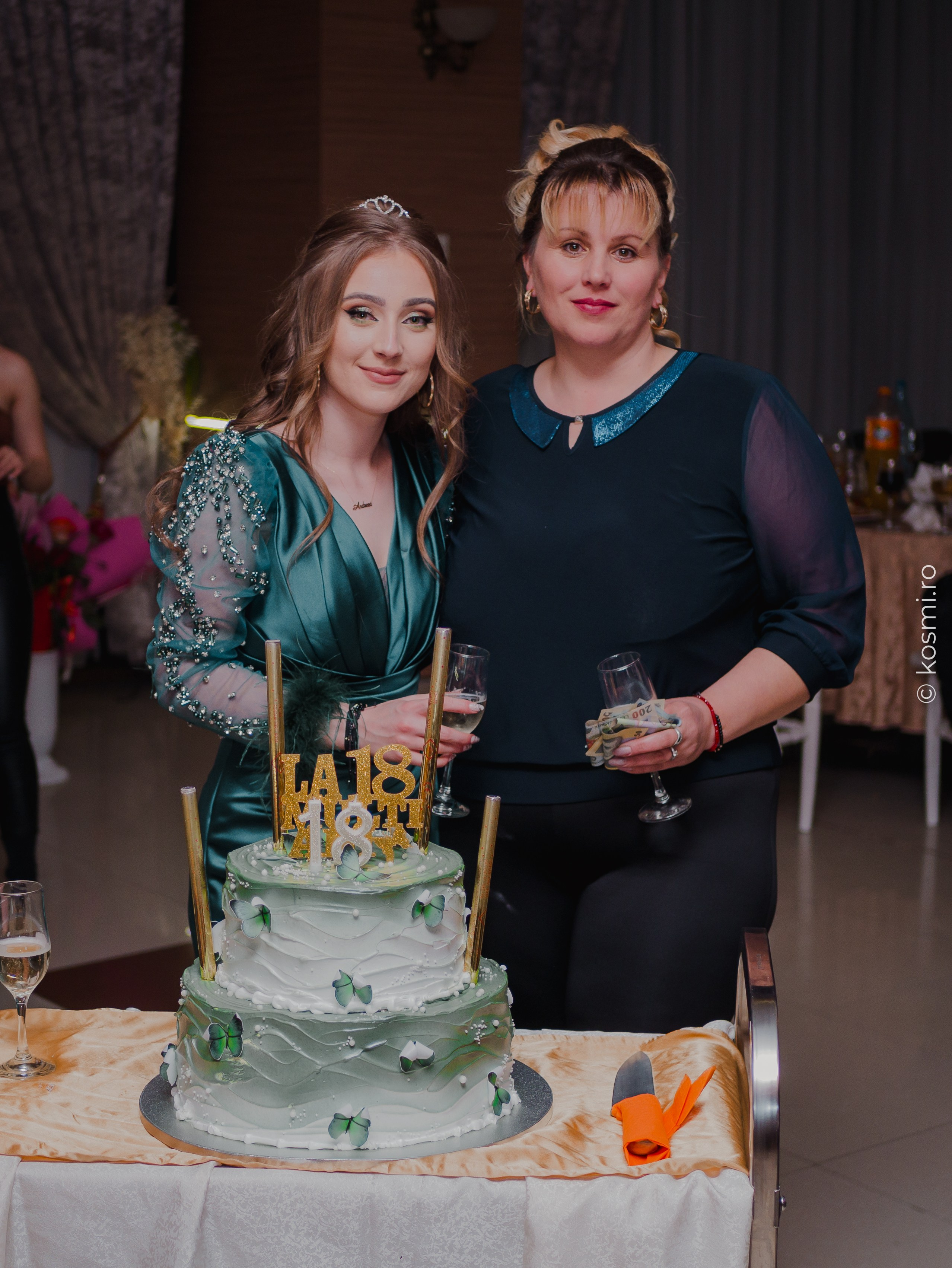 Majorat Andreea. Kosmi