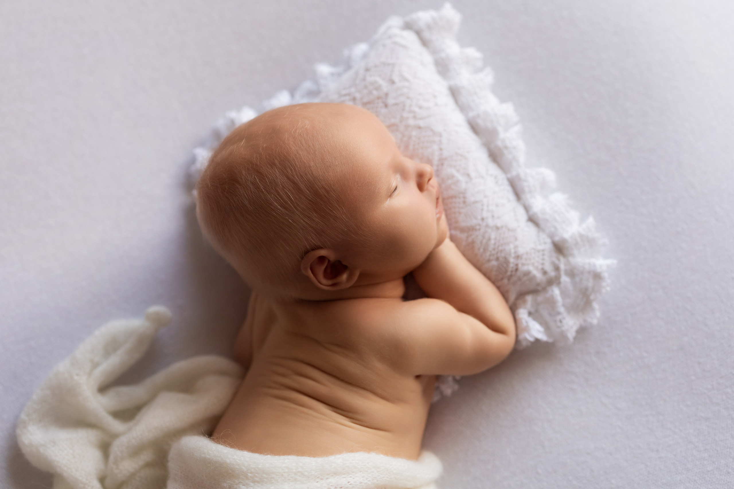 Nounascuti. Fotograf de familie la Ungheni și Reggio-Emilia, Alessia Slivca