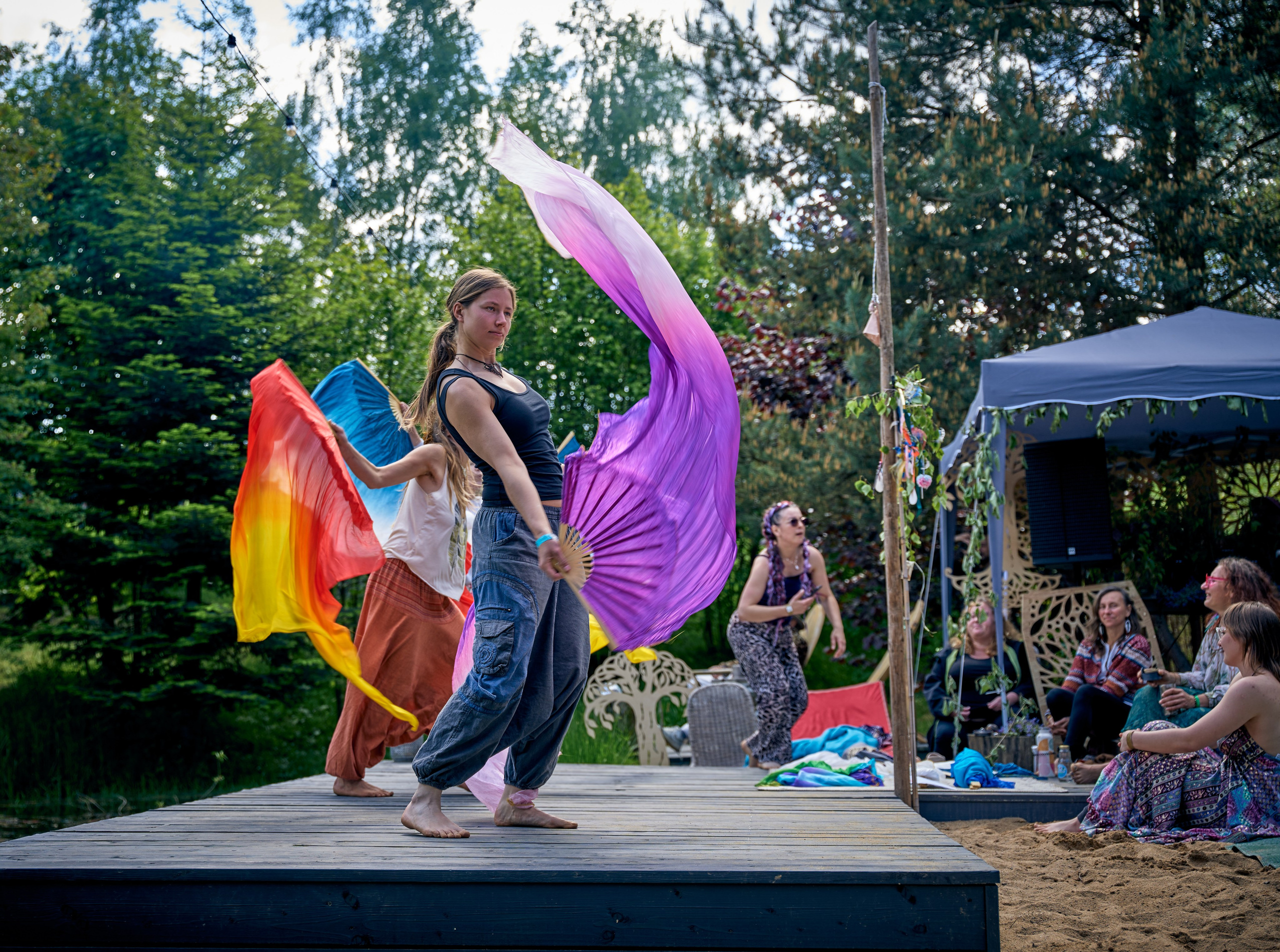„Wachlarze na Plaży” - warsztat Nadii Szypiłow na Mikrofestiwalu „2uRodziny Turkusowej Wyspy”. Andriej Szypilow — Photography & Videography