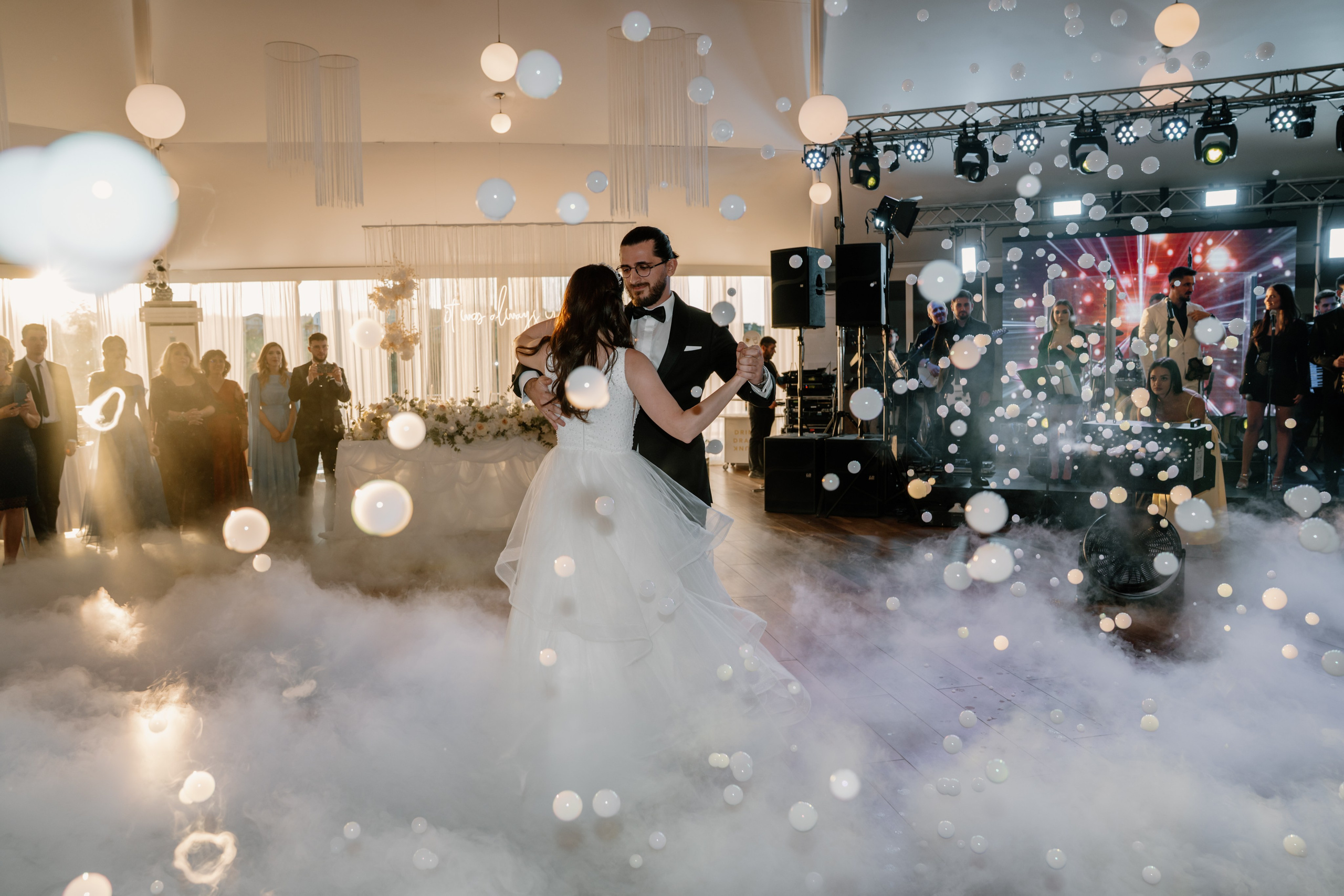 Gabriela & Dragos. Gabrielacojocariu.com