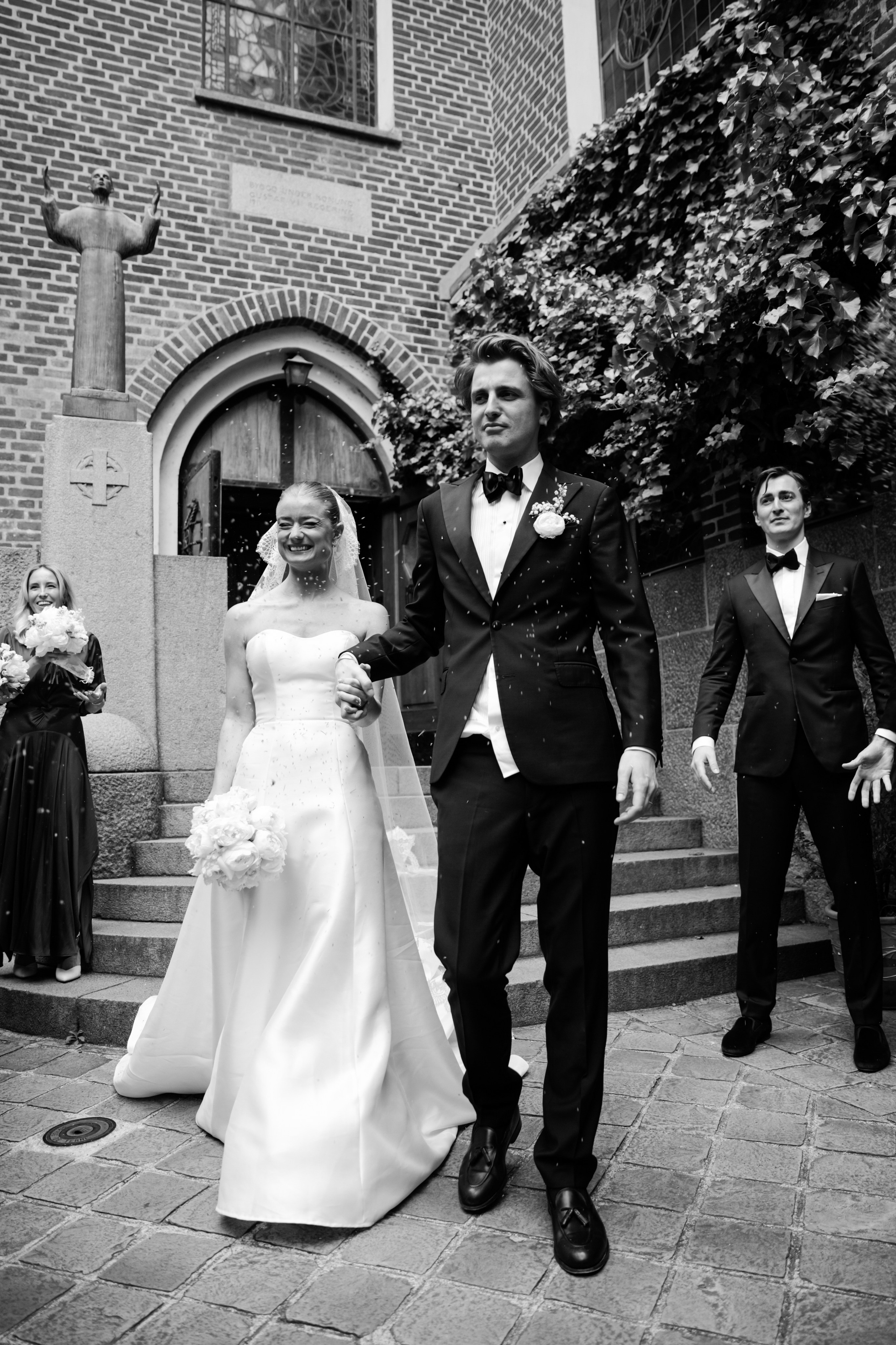 Clara & Douglas | Wedding Photography in Paris. Paris Wedding Photographer