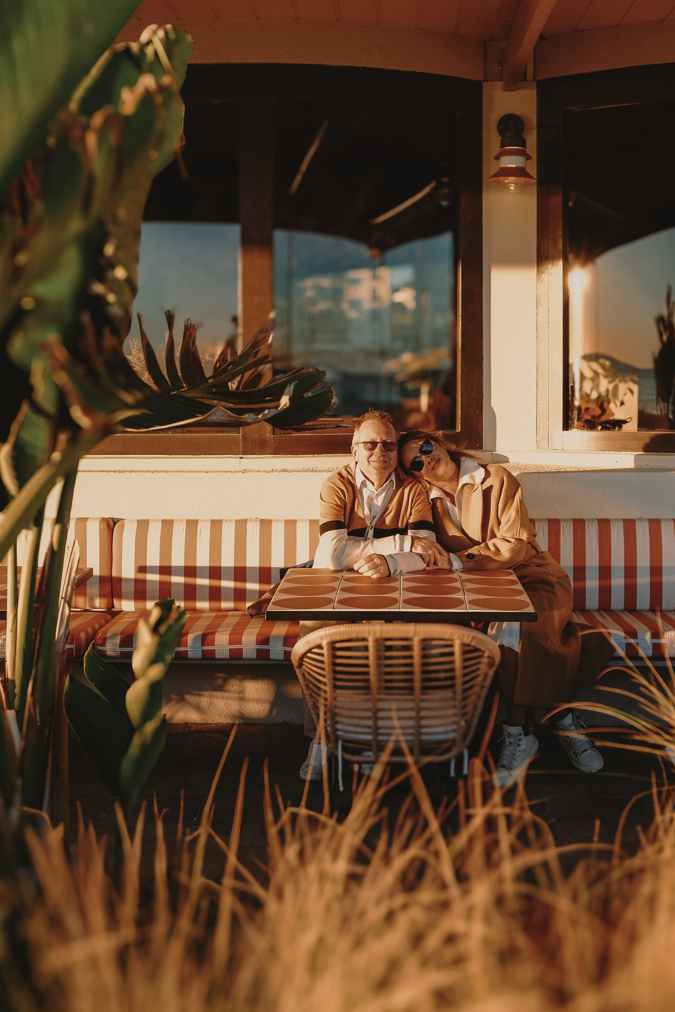 Sesión familiar en Navidad. Fotografía profesional en Calafell - Elena Medvedeva